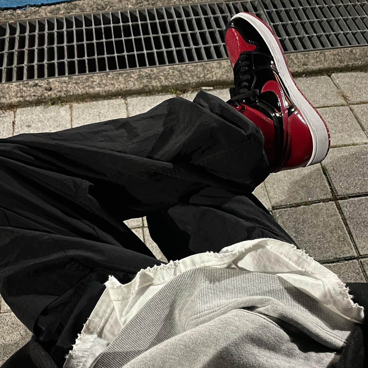 Jordan 1 Retro High OG Patent Bred 착용 스타일 - 3