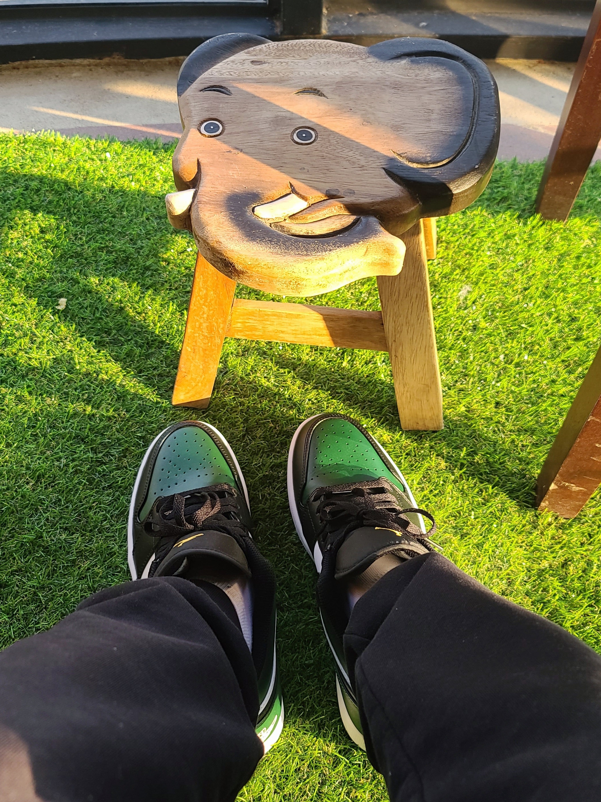 Jordan 1 Low Green Toe 착용 스타일 - 1