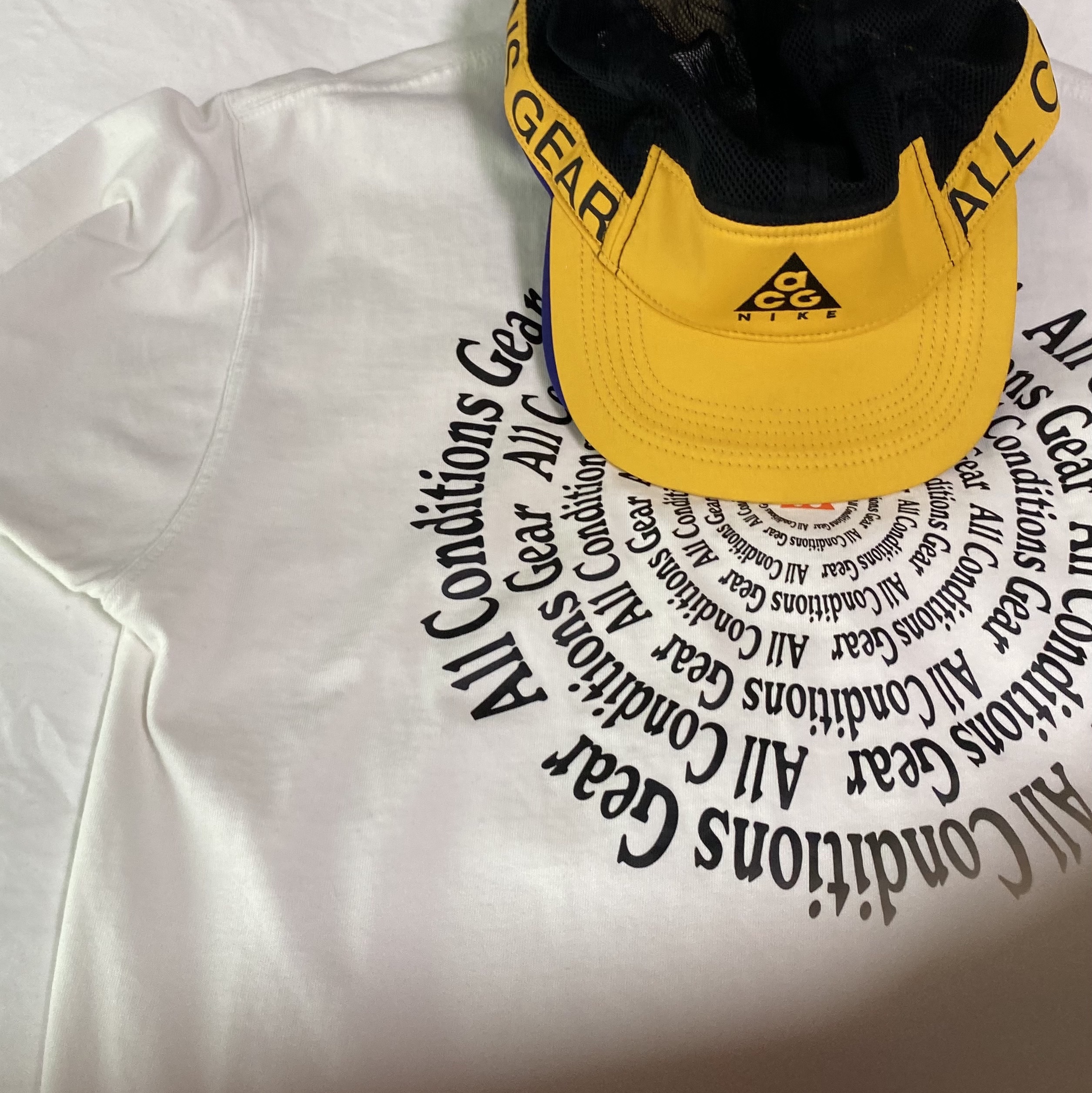 Nike ACG Vortex T-Shirt Summit White - Asia, Nike ACG AW84 Cap Fusion Violet Black 착용 스타일 - 2