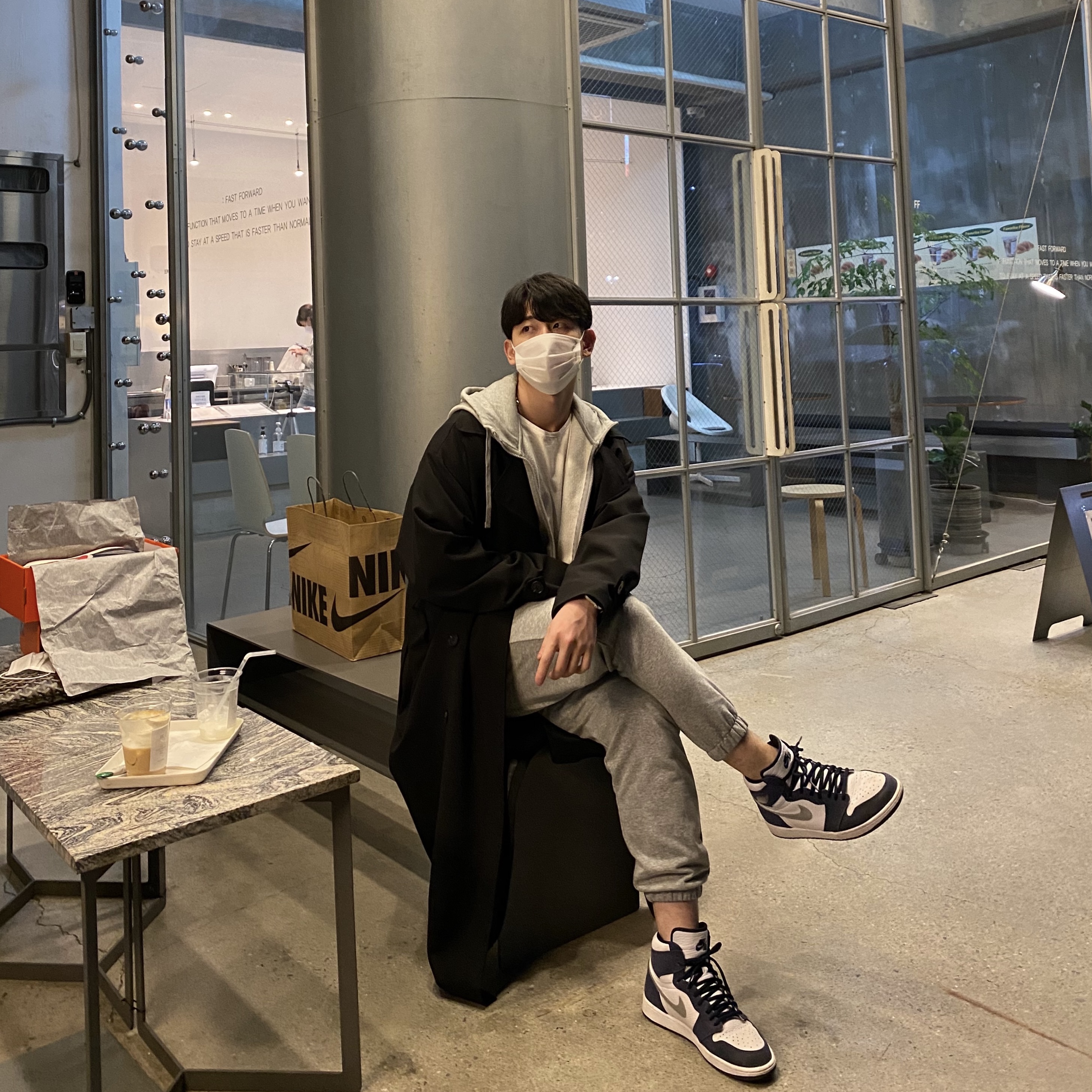 Jordan 1 Retro High OG CO.JP Midnight Navy 착용 스타일