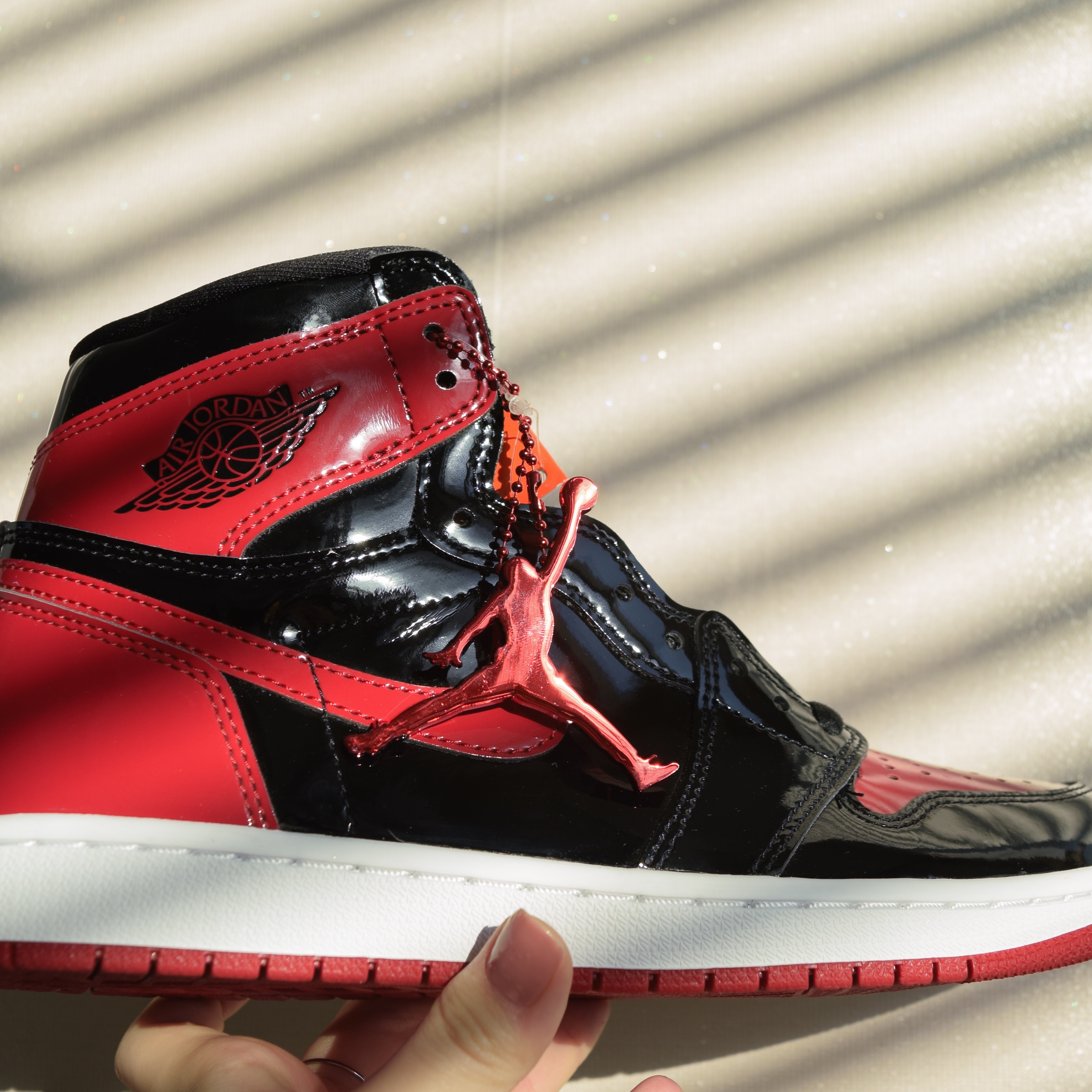 Jordan 1 Retro High OG Patent Bred 착용 스타일 - 2