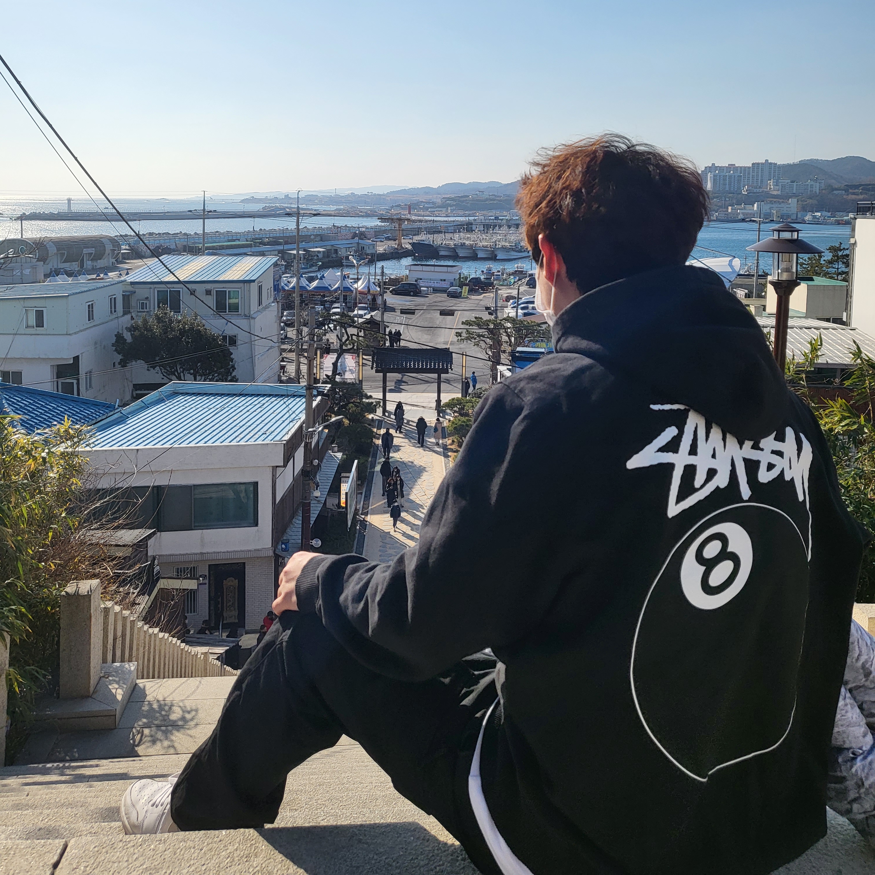 Stussy 8 Ball Hoodie Black - 21FW, Jordan 1 Low OG Neutral Grey 착용 스타일