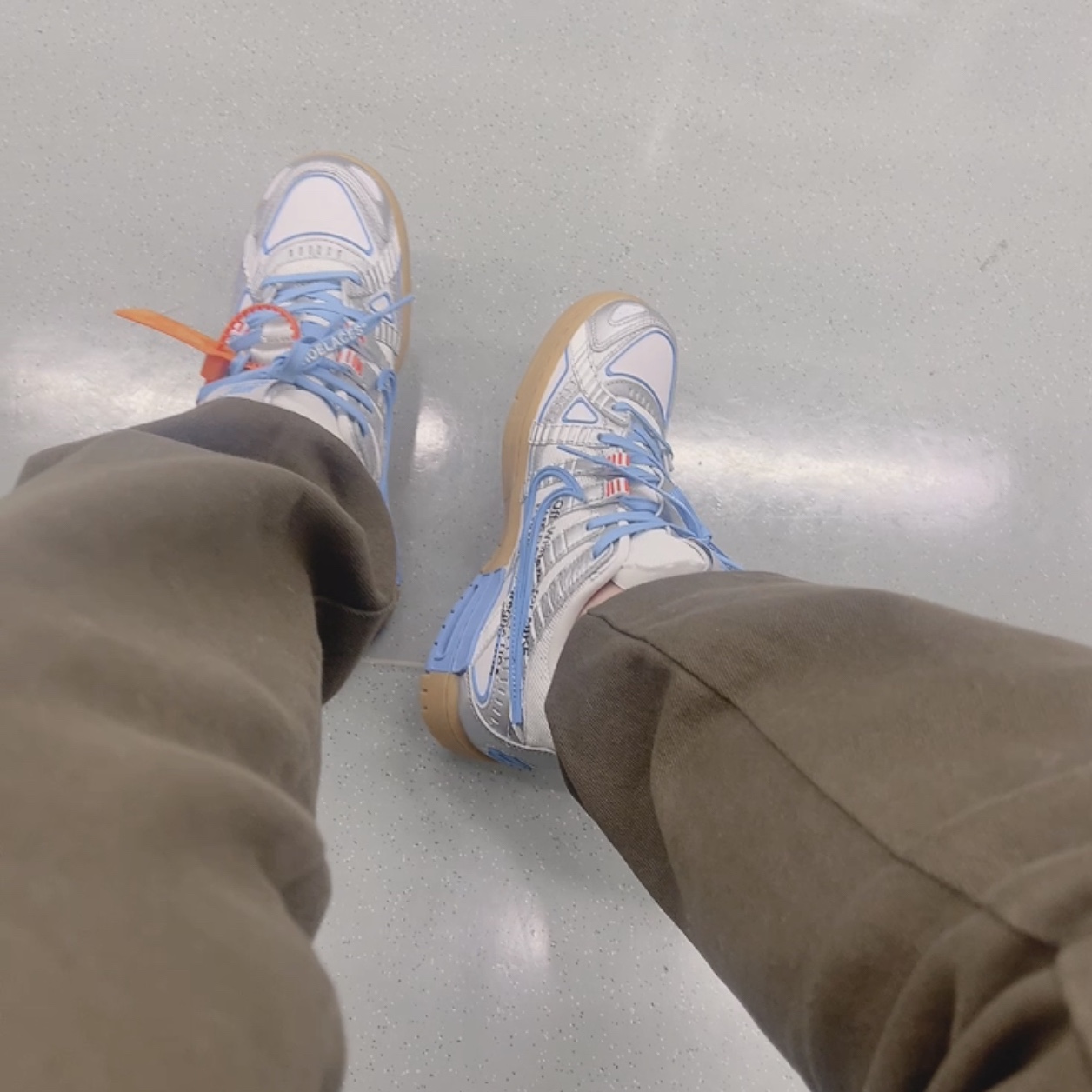 Nike x Off-White Air Rubber Dunk University Blue 착용 스타일