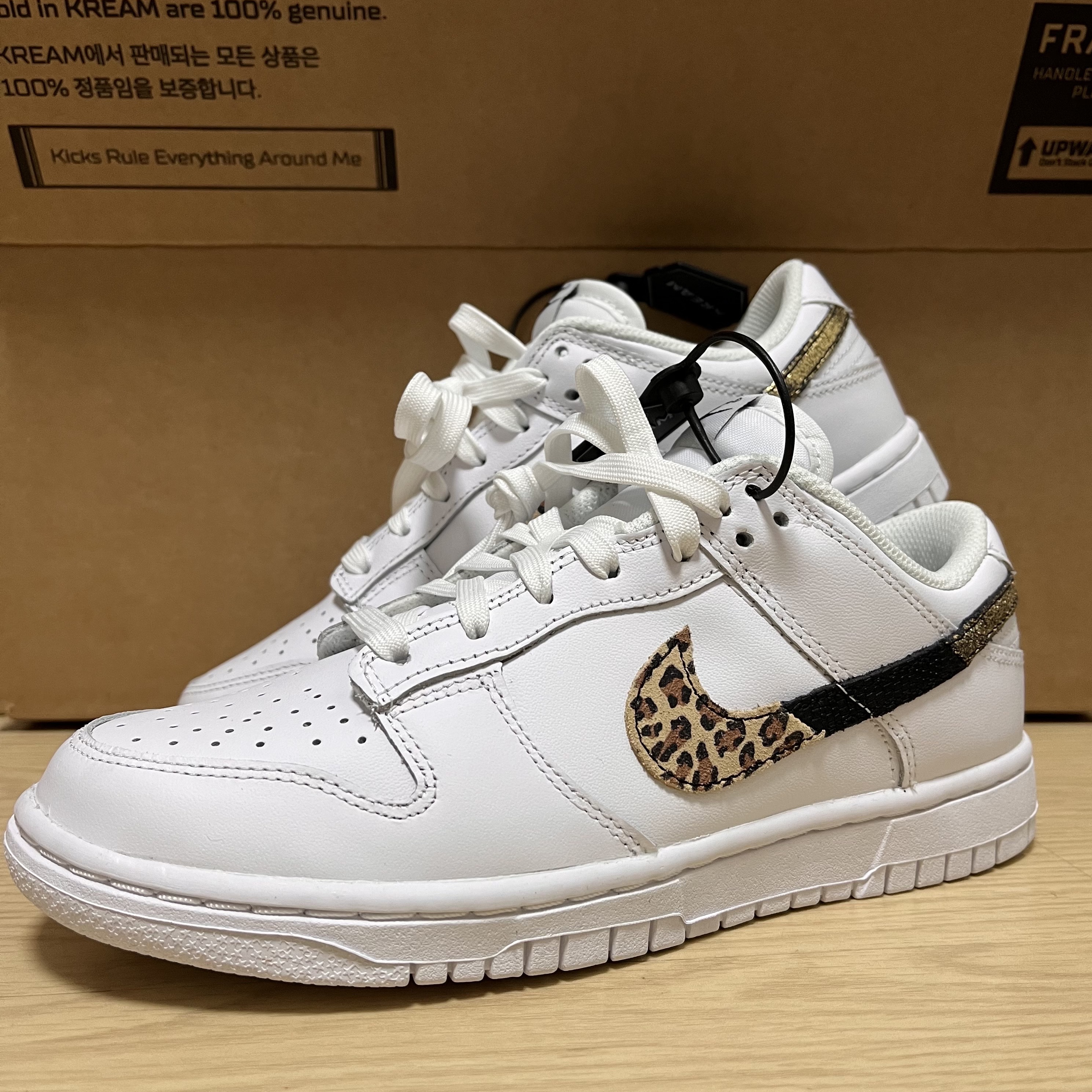 (W) Nike Dunk Low SE Primal White 착용 스타일