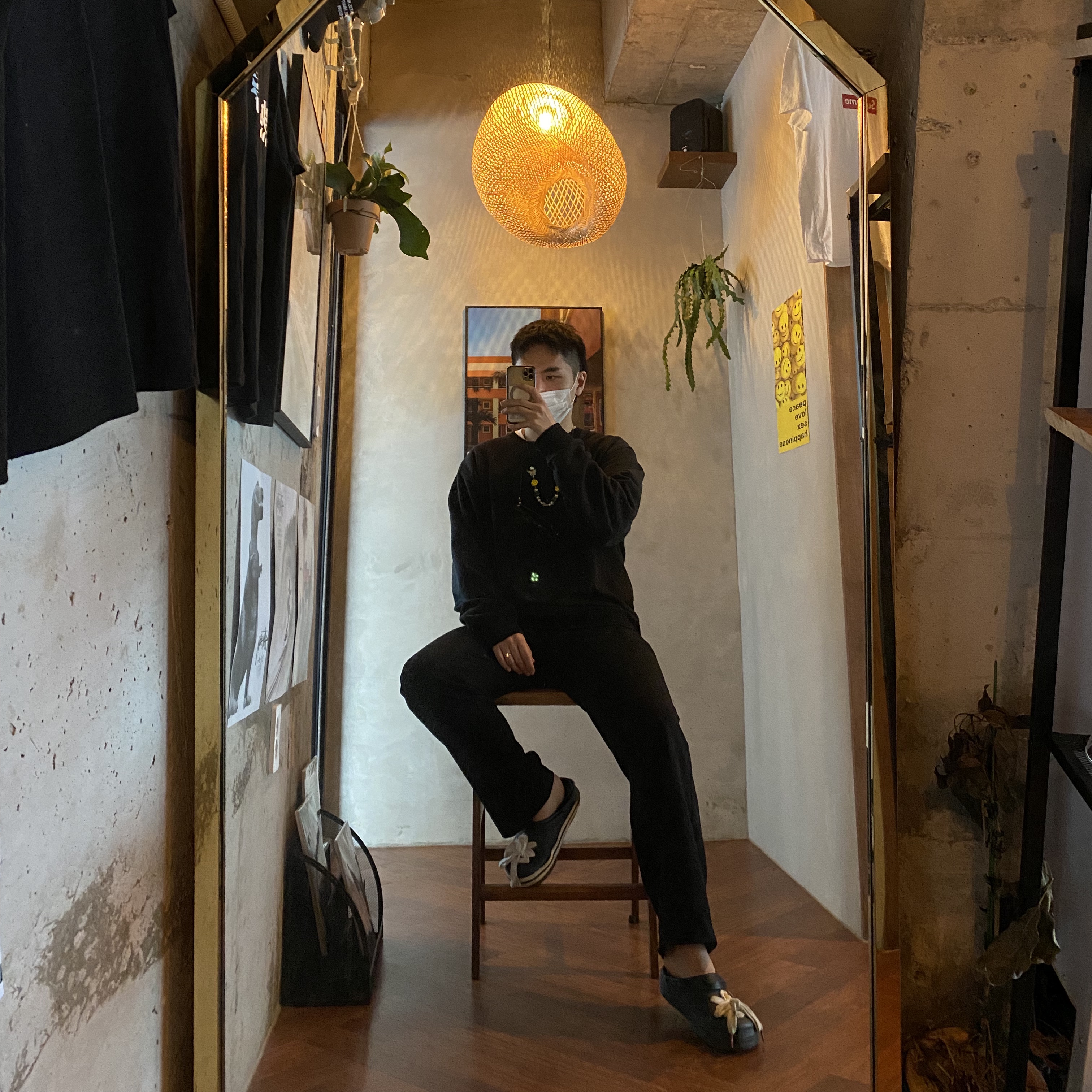 Crocs x Space Jam 2 Classic Clog Black 착용 스타일