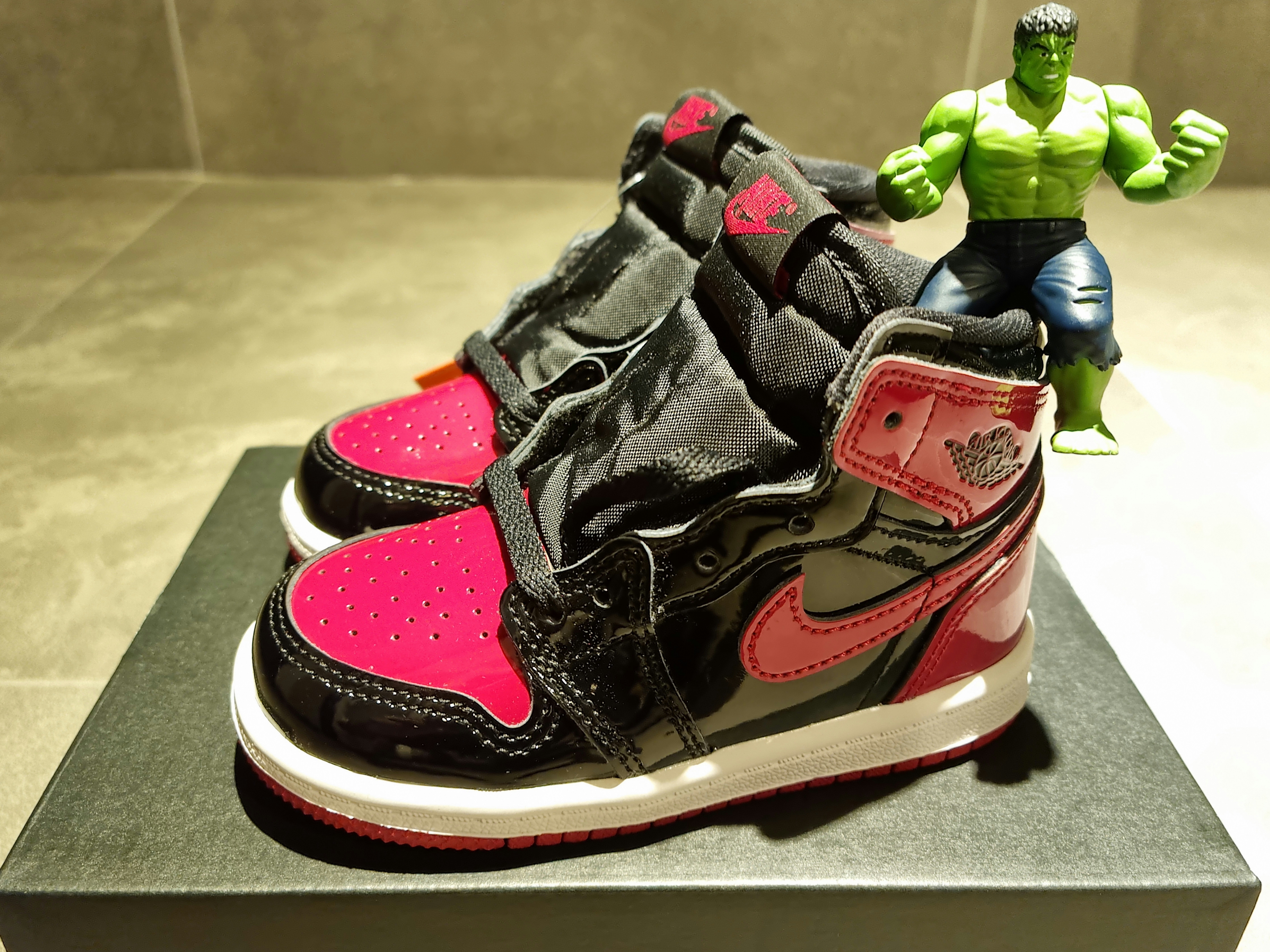 (TD) Jordan 1 Retro High OG Patent Bred 착용 스타일 - 2