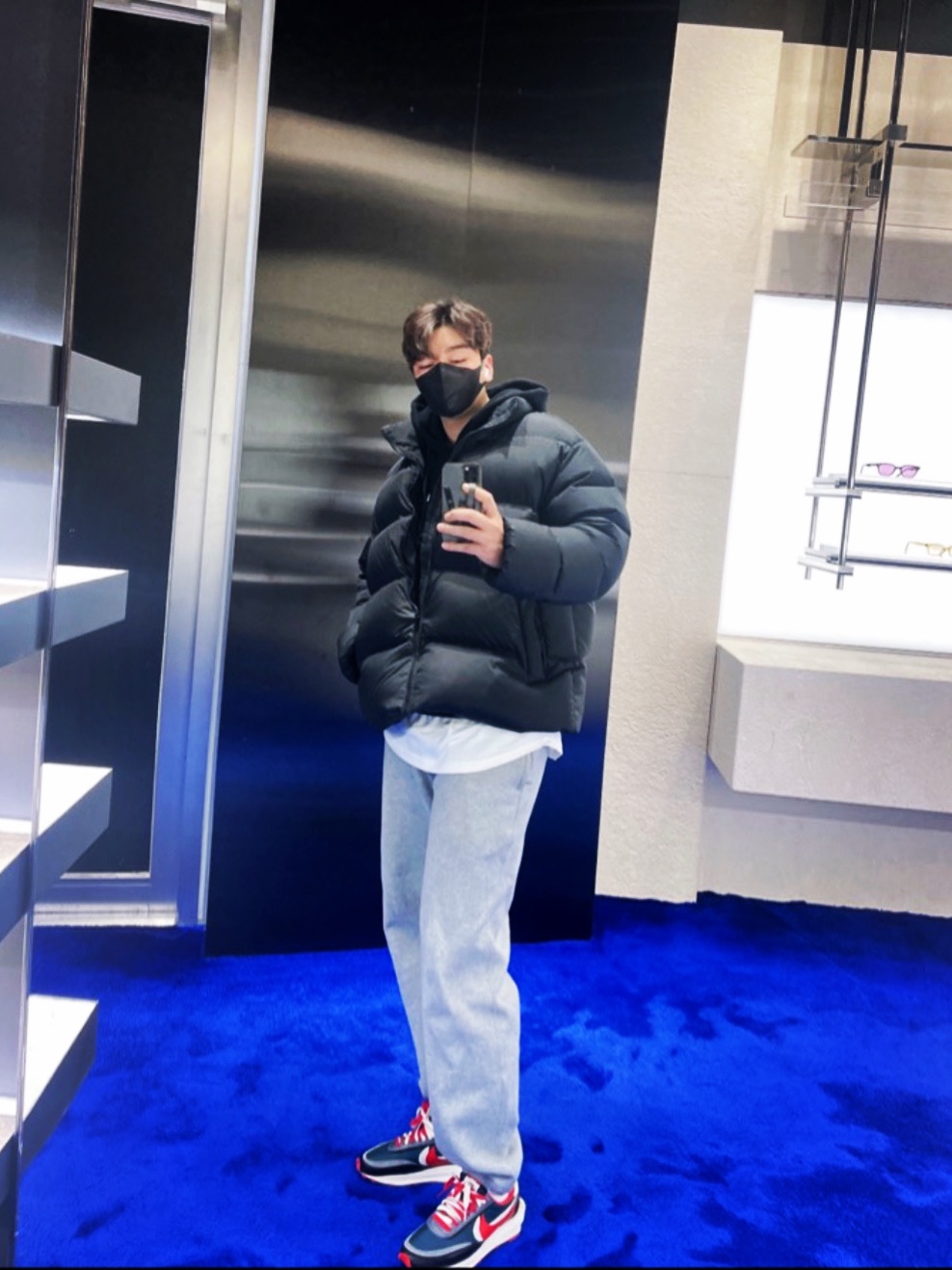 Nike x Sacai x Undercover LDWaffle Midnight Spruce University Red, Nike x Stussy NRG BR Fleece Pants Grey 착용 스타일