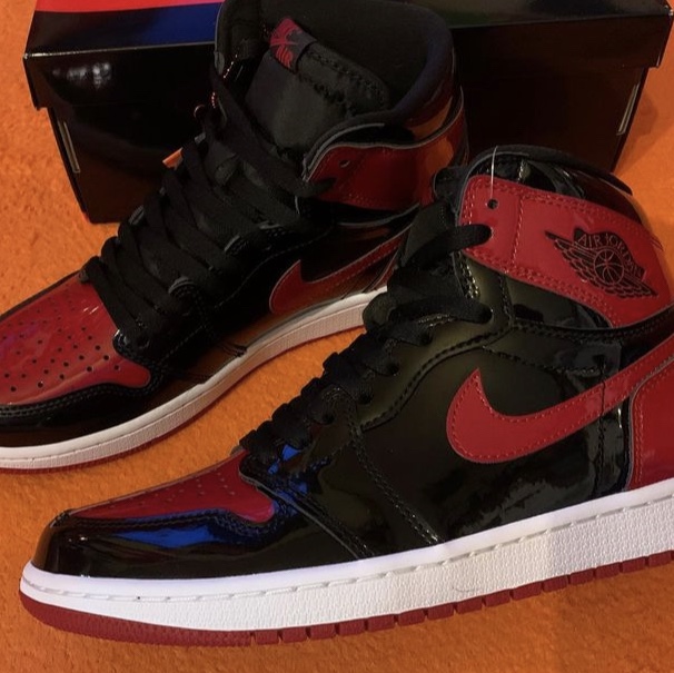Jordan 1 Retro High OG Patent Bred 착용 스타일 - 3