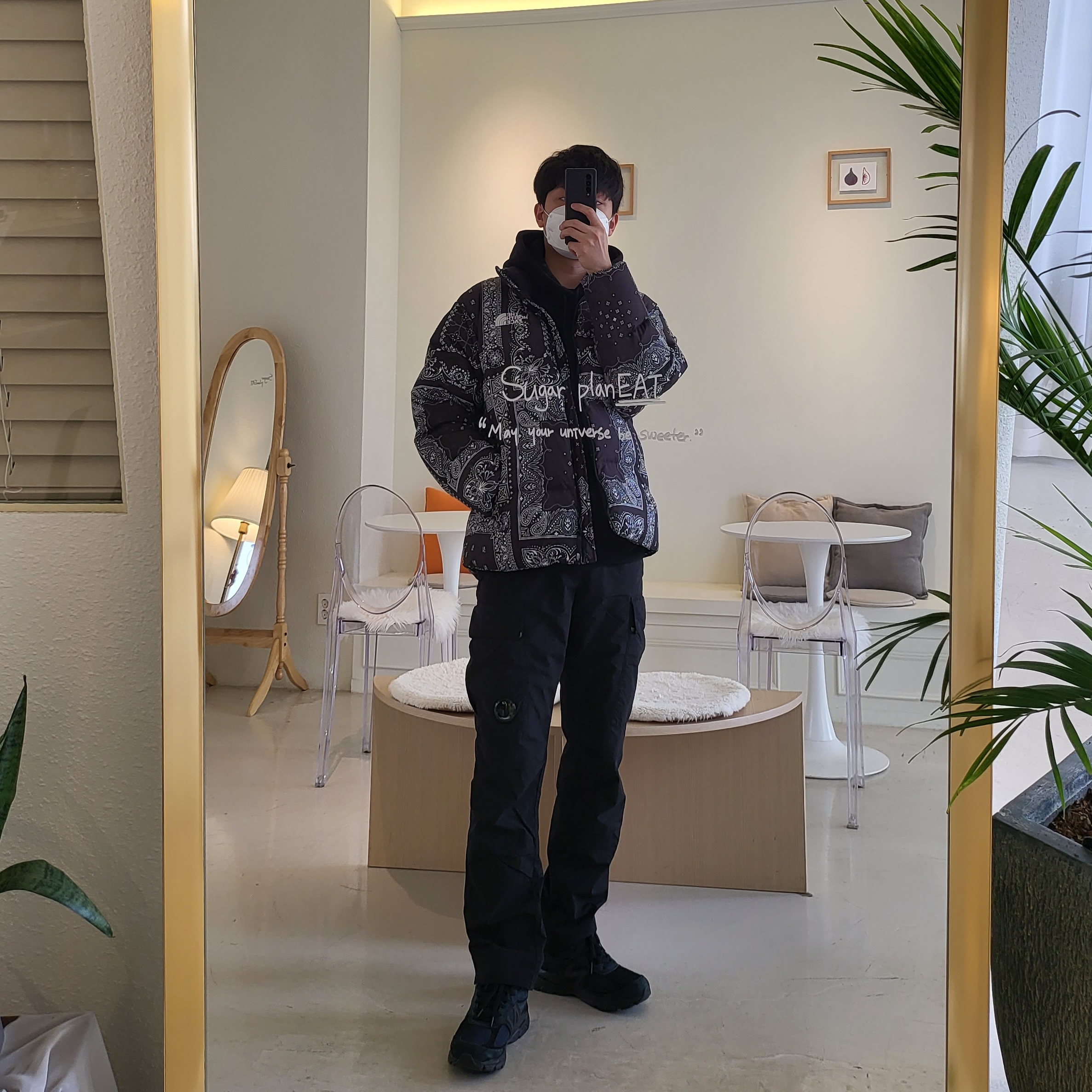 The North Face Lofty Down Jacket Black, New Balance x JJJJound 990v4 Navy 착용 스타일