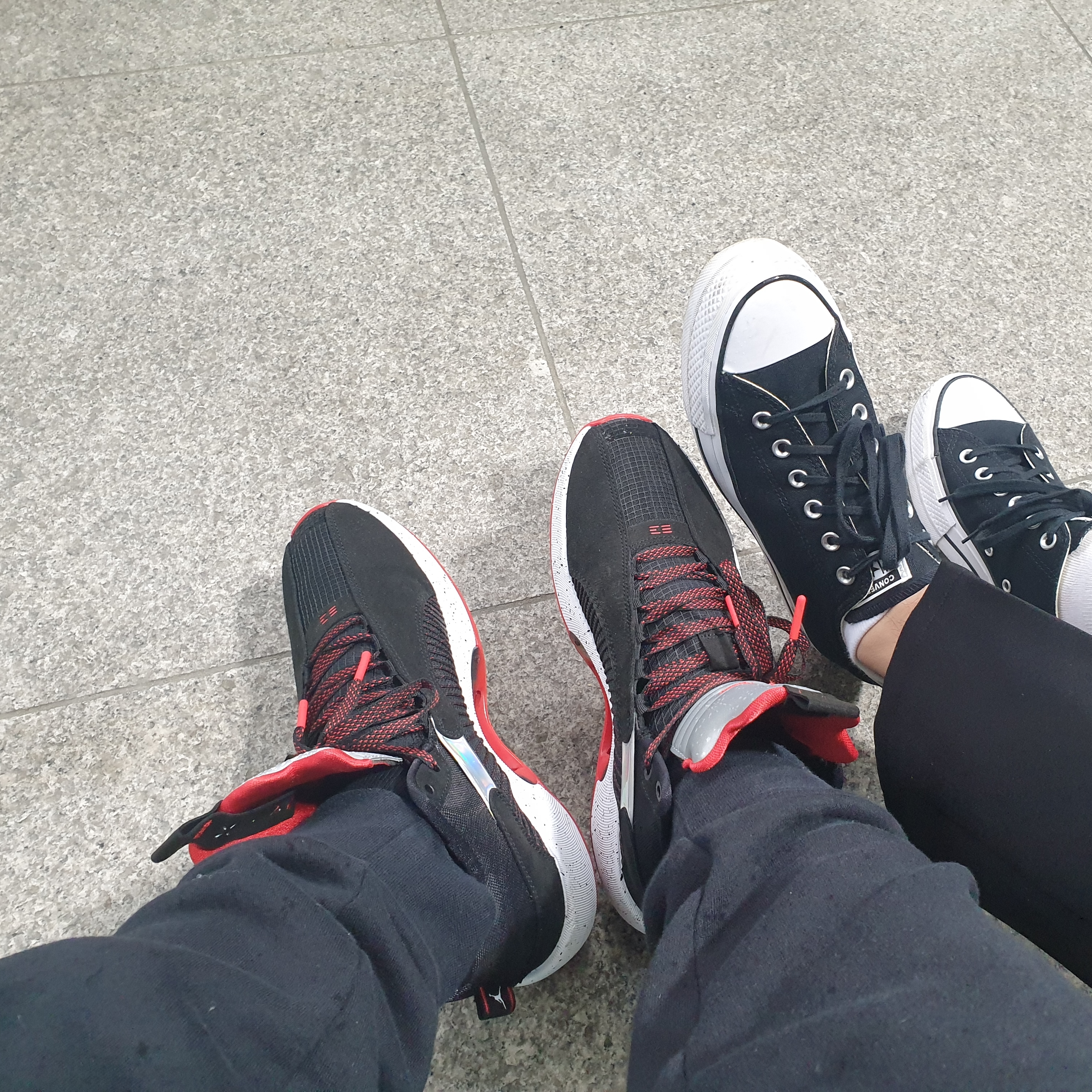 Jordan XXXV PF Bred, (W) Converse Chuck Taylor All Star Lift Ox Black 착용 스타일