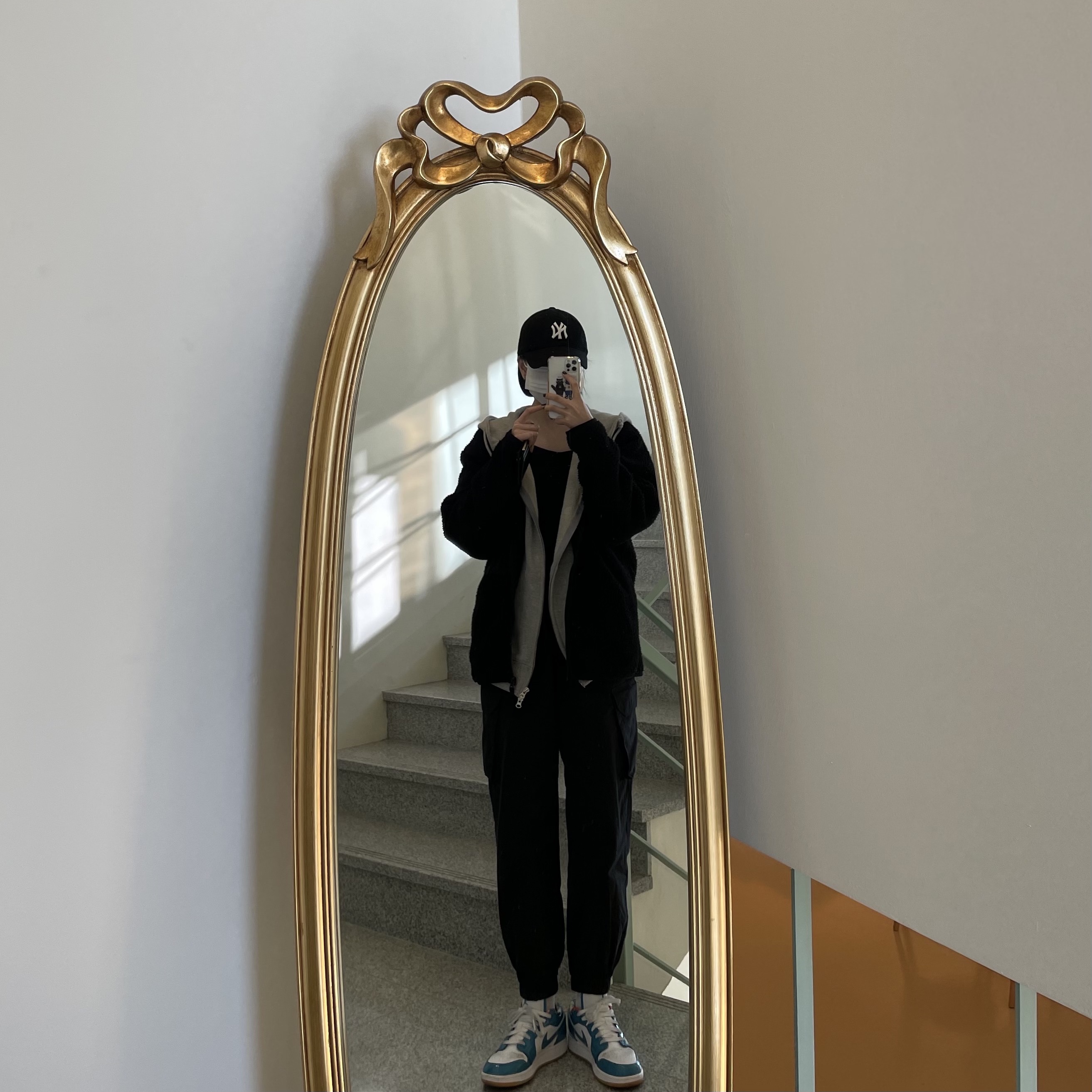 (GS) Jordan 1 Low SE Barcelona 착용 스타일 - 2