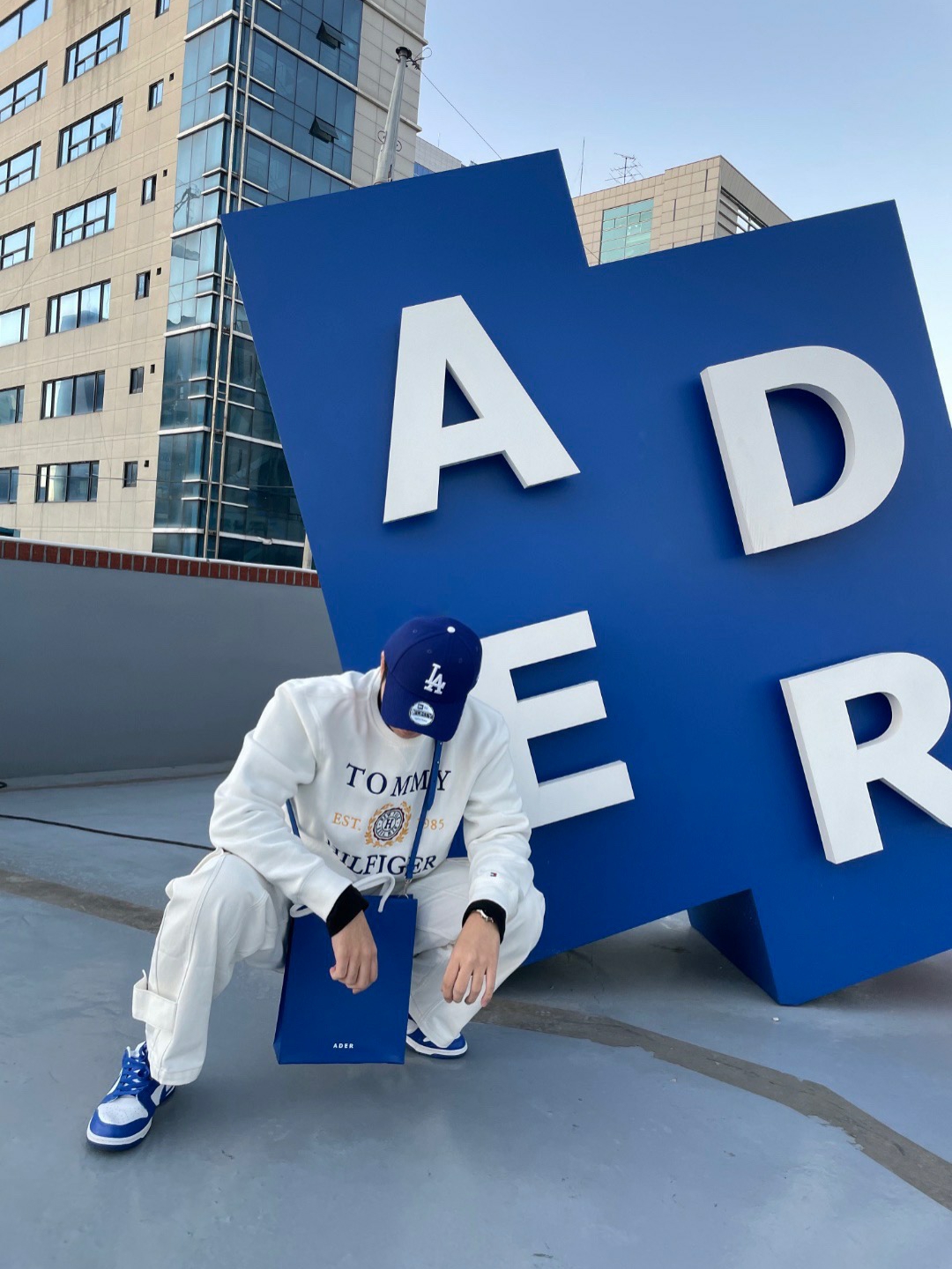 Ader Error Blue Bag Blue, Nike Dunk Low SP Kentucky 2020 착용 스타일 - 2