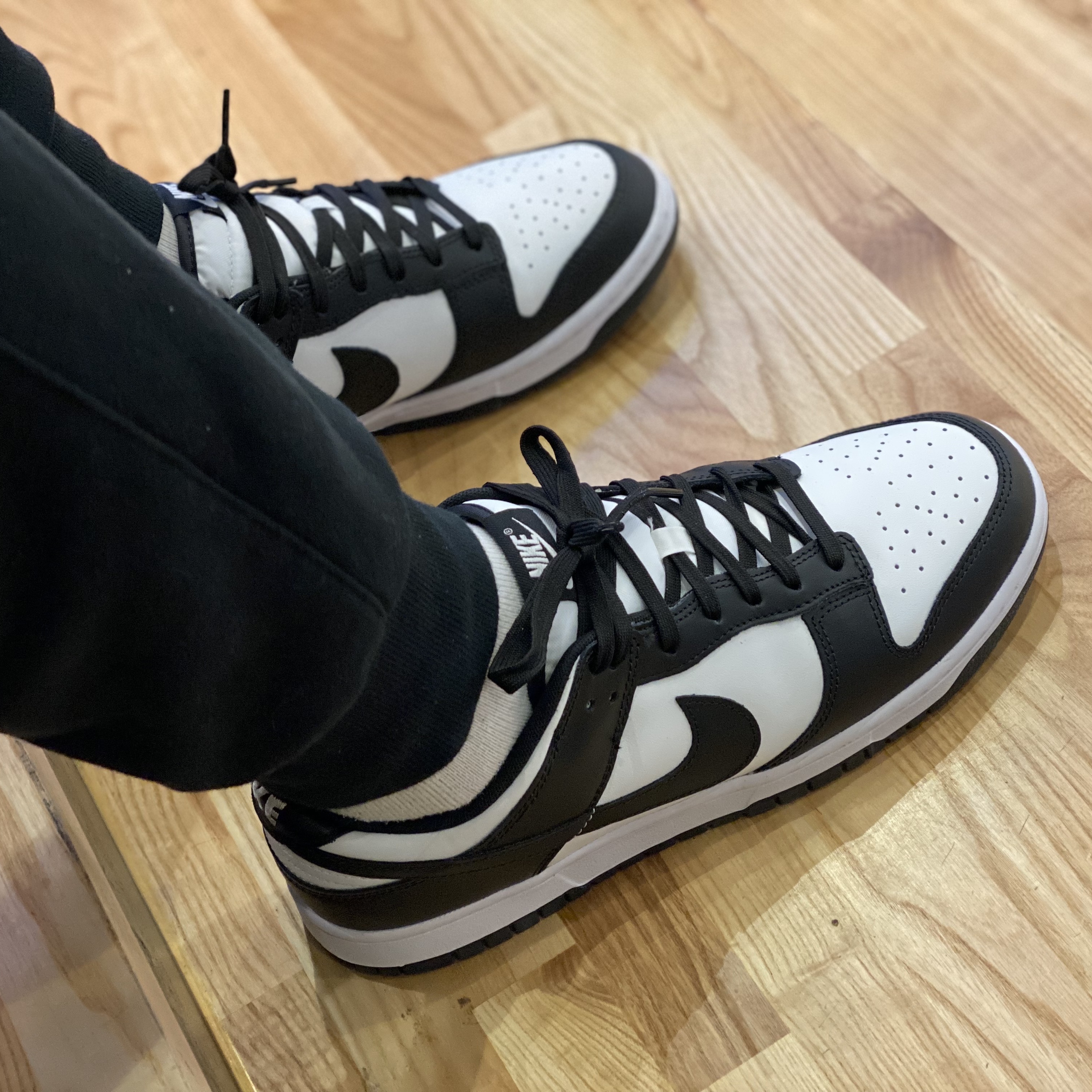 Nike Dunk Low Retro Black 착용 스타일 - 3