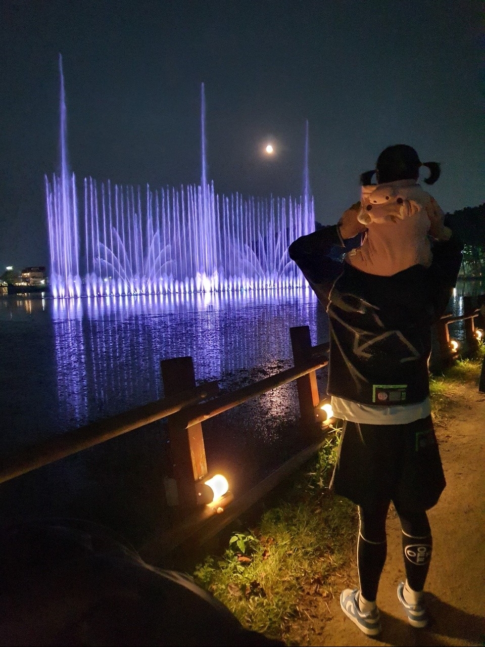 Nike x Off-White NRG RU Hoodie, Nike x Off-White NRG RU Shorts 착용 스타일