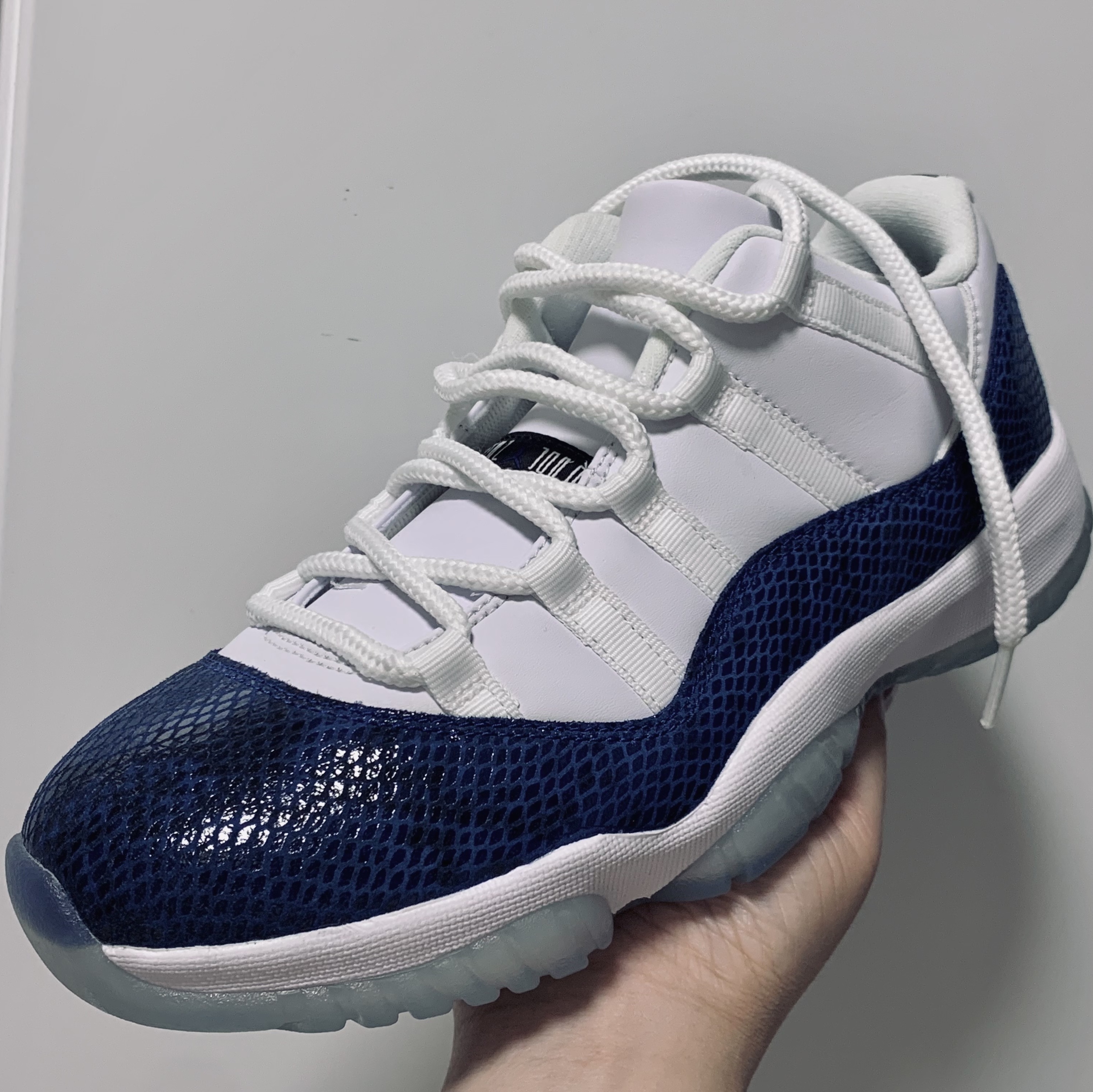 Jordan 11 Retro Low Navy Snakeskin 2019 착용 스타일