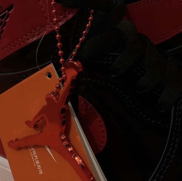Jordan 1 Retro High OG Patent Bred 착용 스타일 - 1