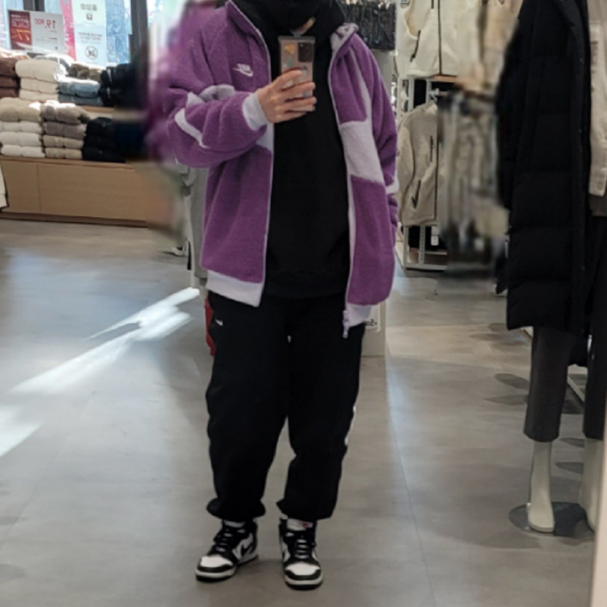 Nike Dunk High Retro Black and White, Nike Big Swoosh Full Zip Jacket Purple Violet 착용 스타일