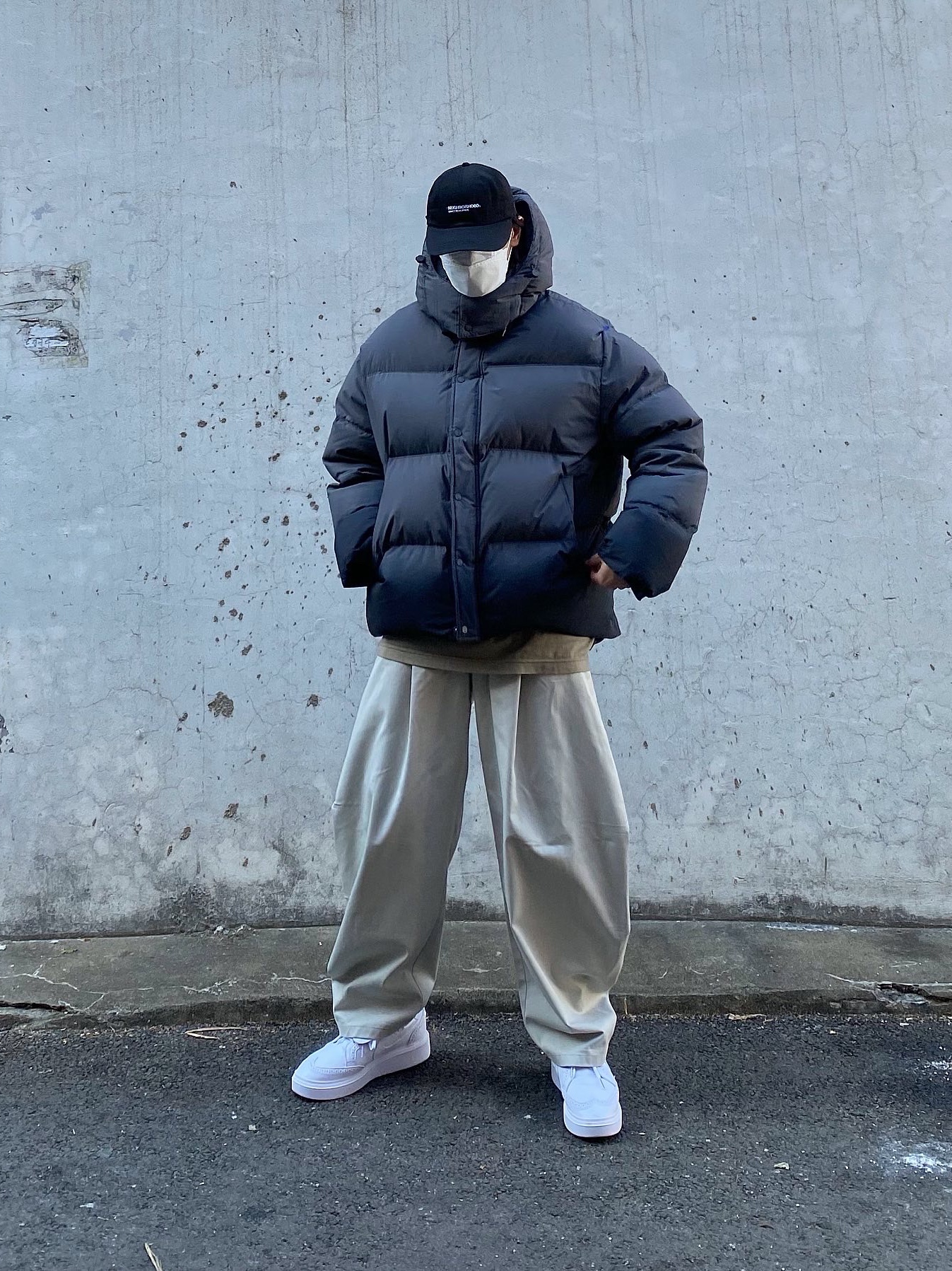 Nike x Peaceminusone Kwondo1 White, Zara x Ader Error Puffer Jacket Grey 착용 스타일 - 3