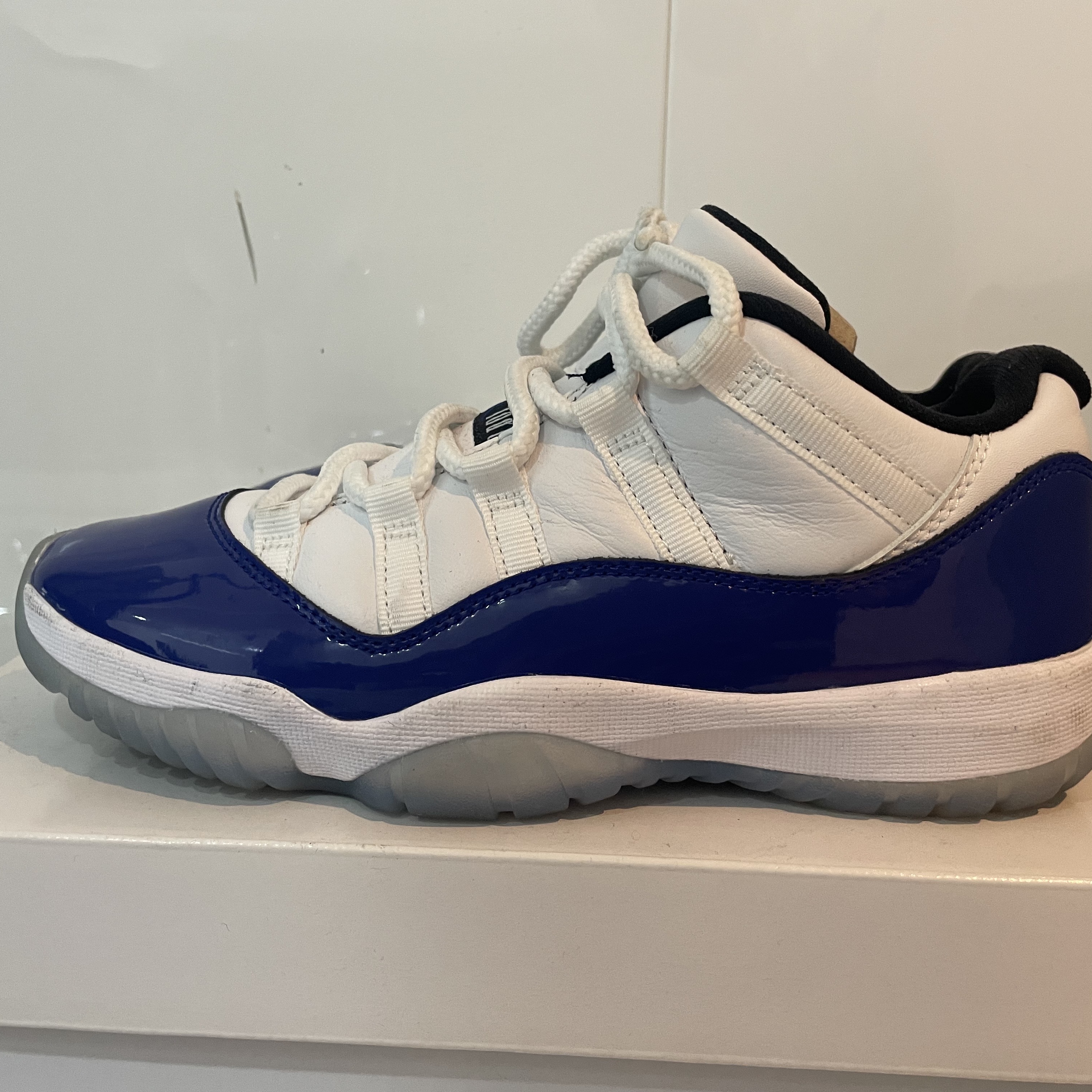 (W) Jordan 11 Retro Low Concord Sketch 착용 스타일 - 2