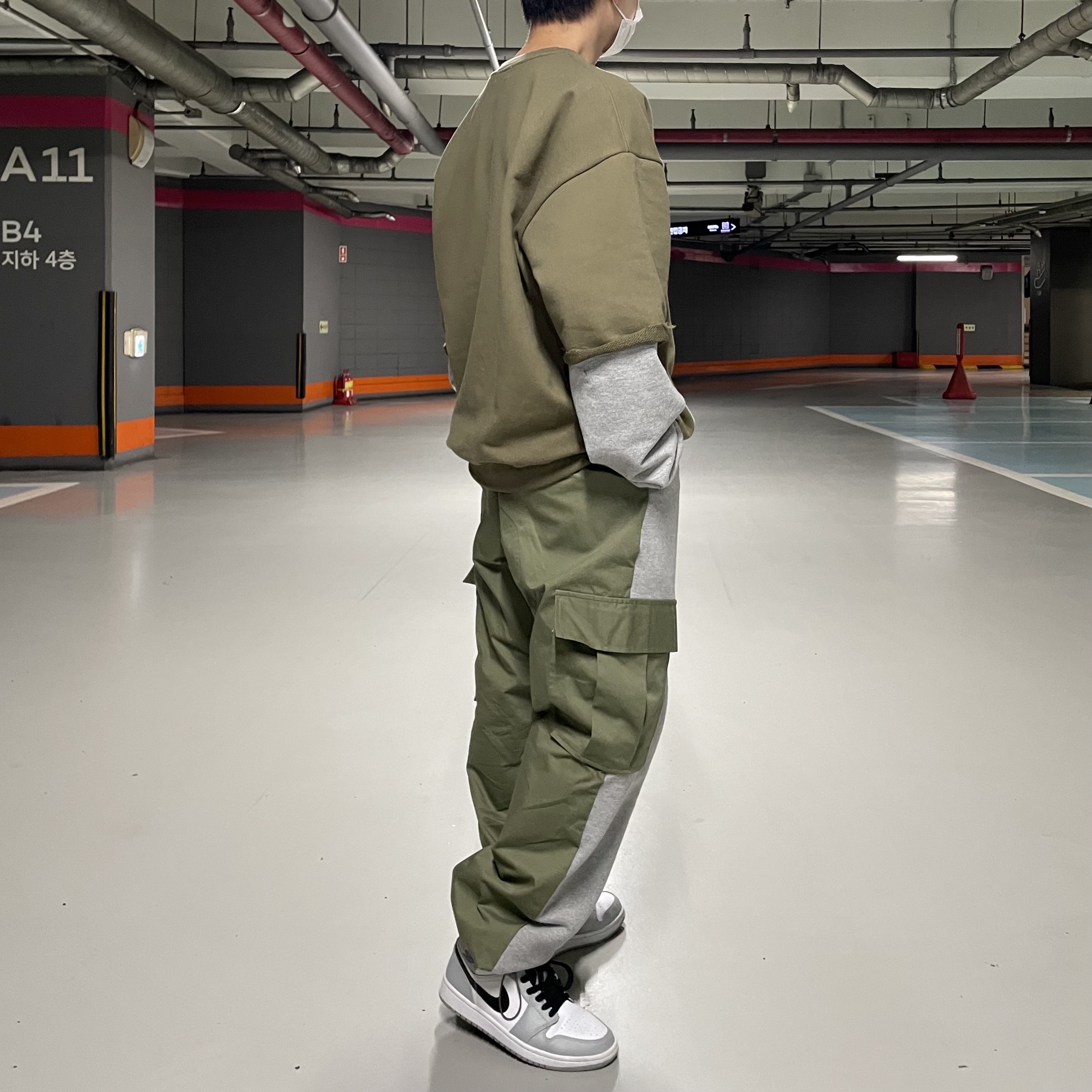 Jordan 1 Mid Light Smoke Grey 착용 스타일 - 1