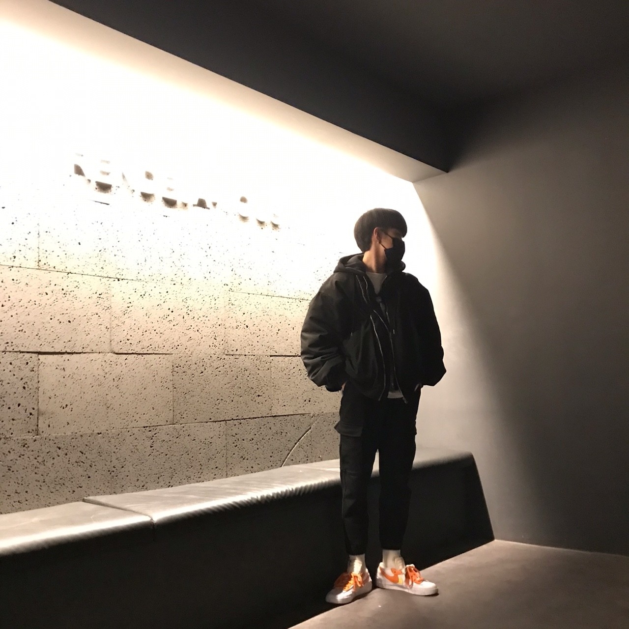 Nike x Sacai Blazer Low Magma Orange 착용 스타일