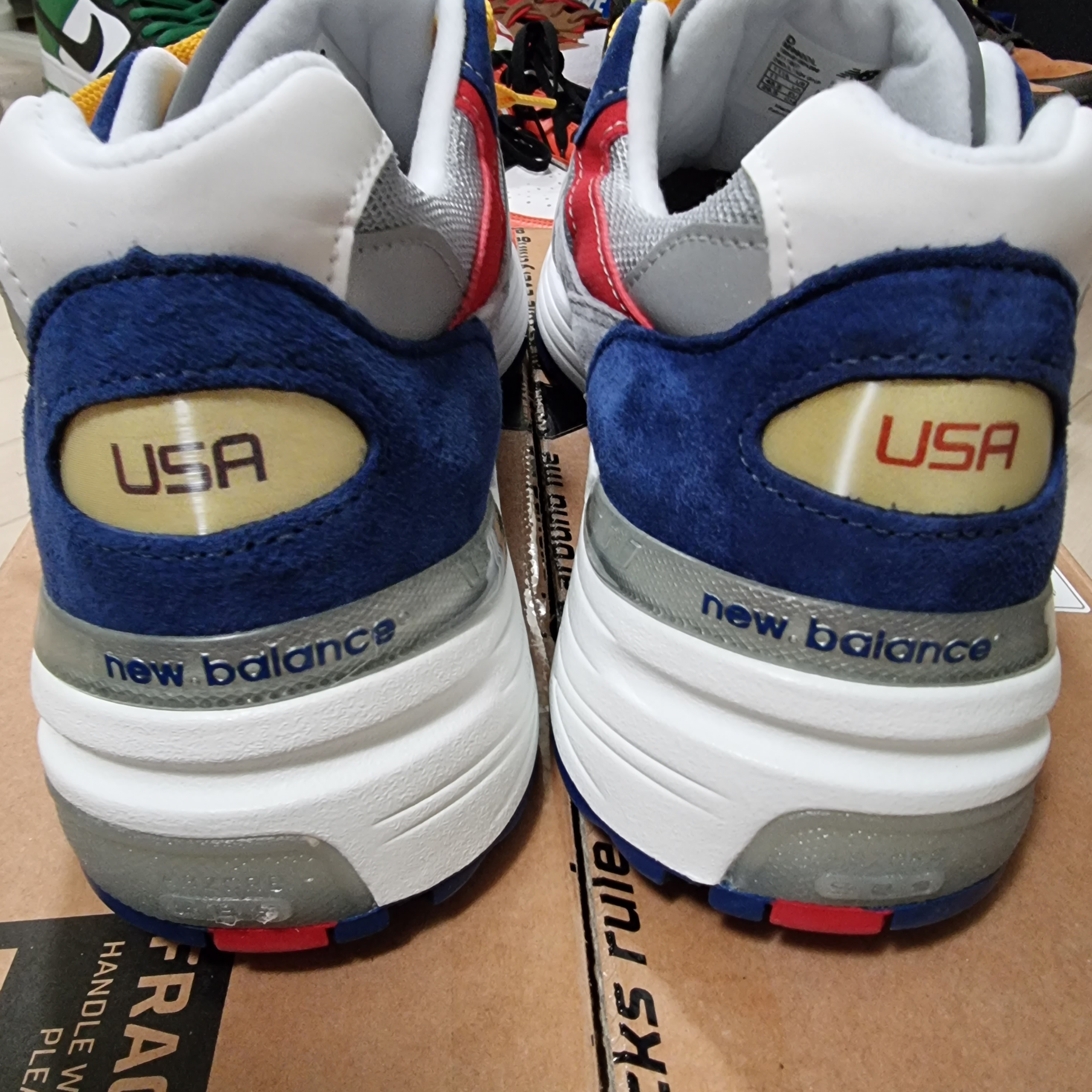 New Balance x DTLR 992 Made in USA Varsity 착용 스타일 - 3