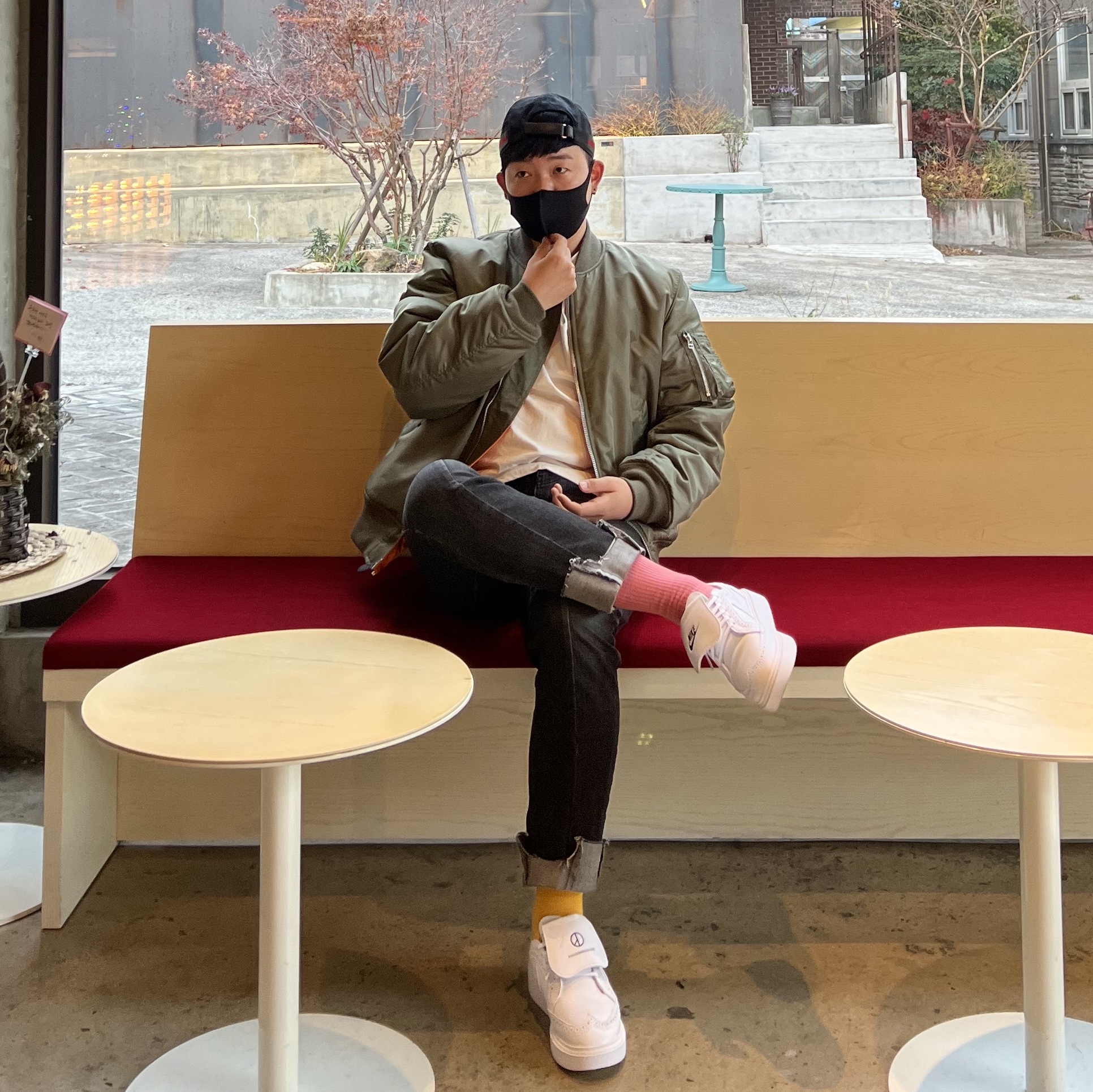 Nike x Peaceminusone Kwondo1 White, Stussy x CDG MA-1 Jacket Olive 착용 스타일