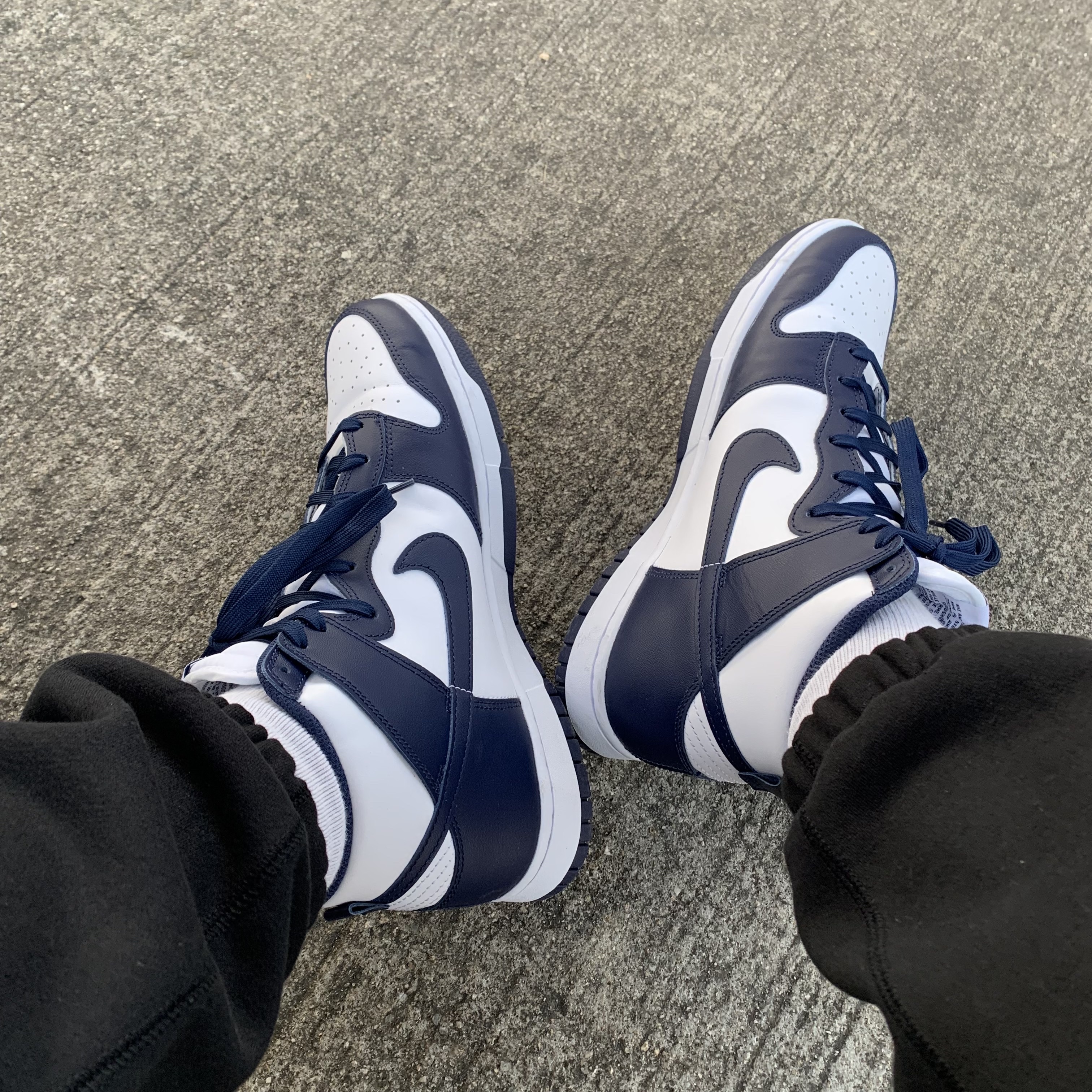 Nike Dunk High Retro Championship Navy 착용 스타일
