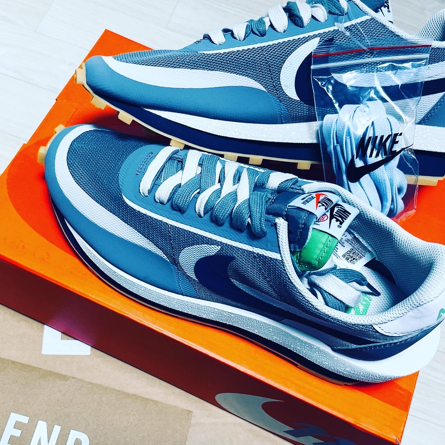 Jordan 1 Low SE Chocolate Bliss, Nike x Sacai x Clot LDWaffle Cool Grey 착용 스타일 - 2