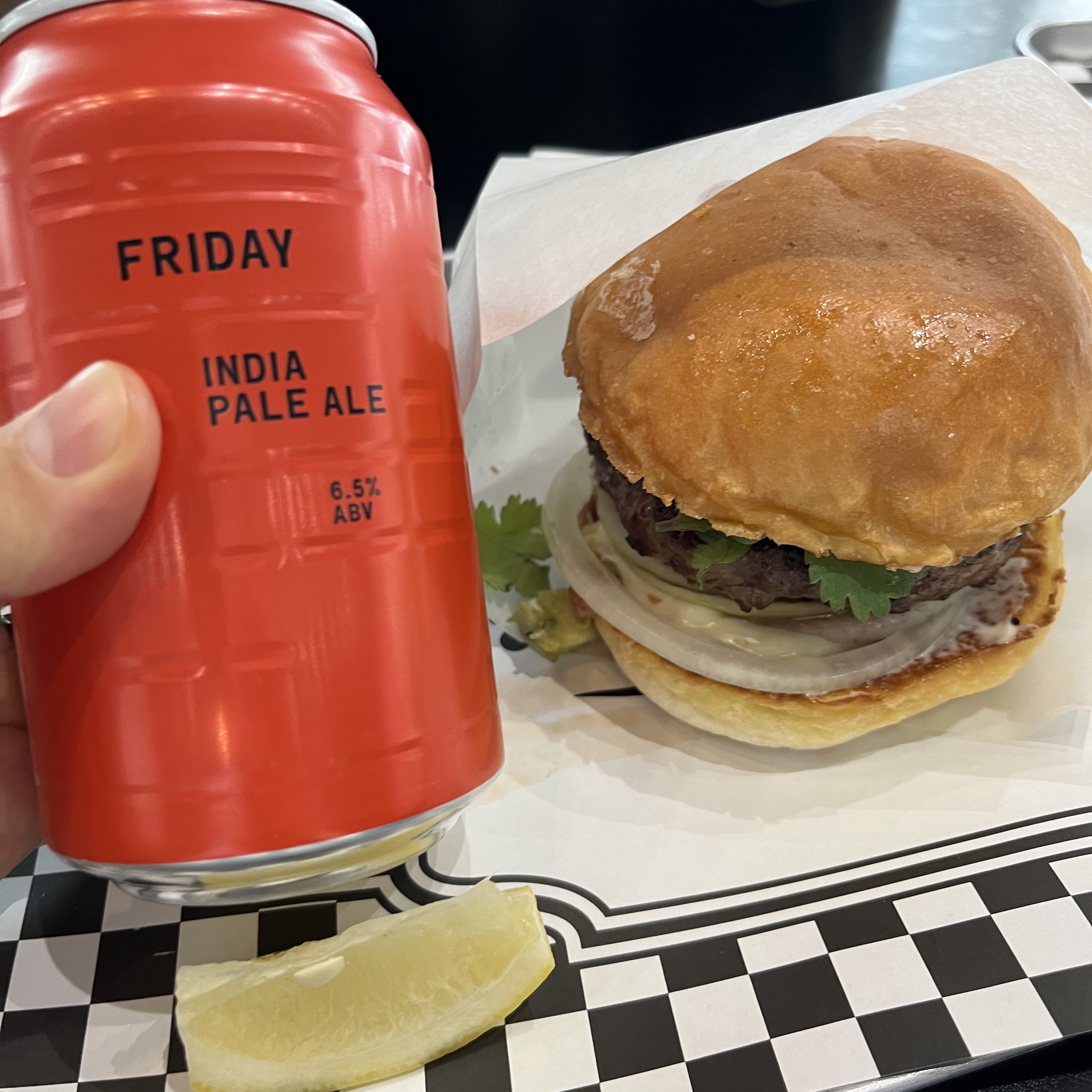 (GS) Jordan 1 Retro High OG Bordeaux 착용 스타일 - 3