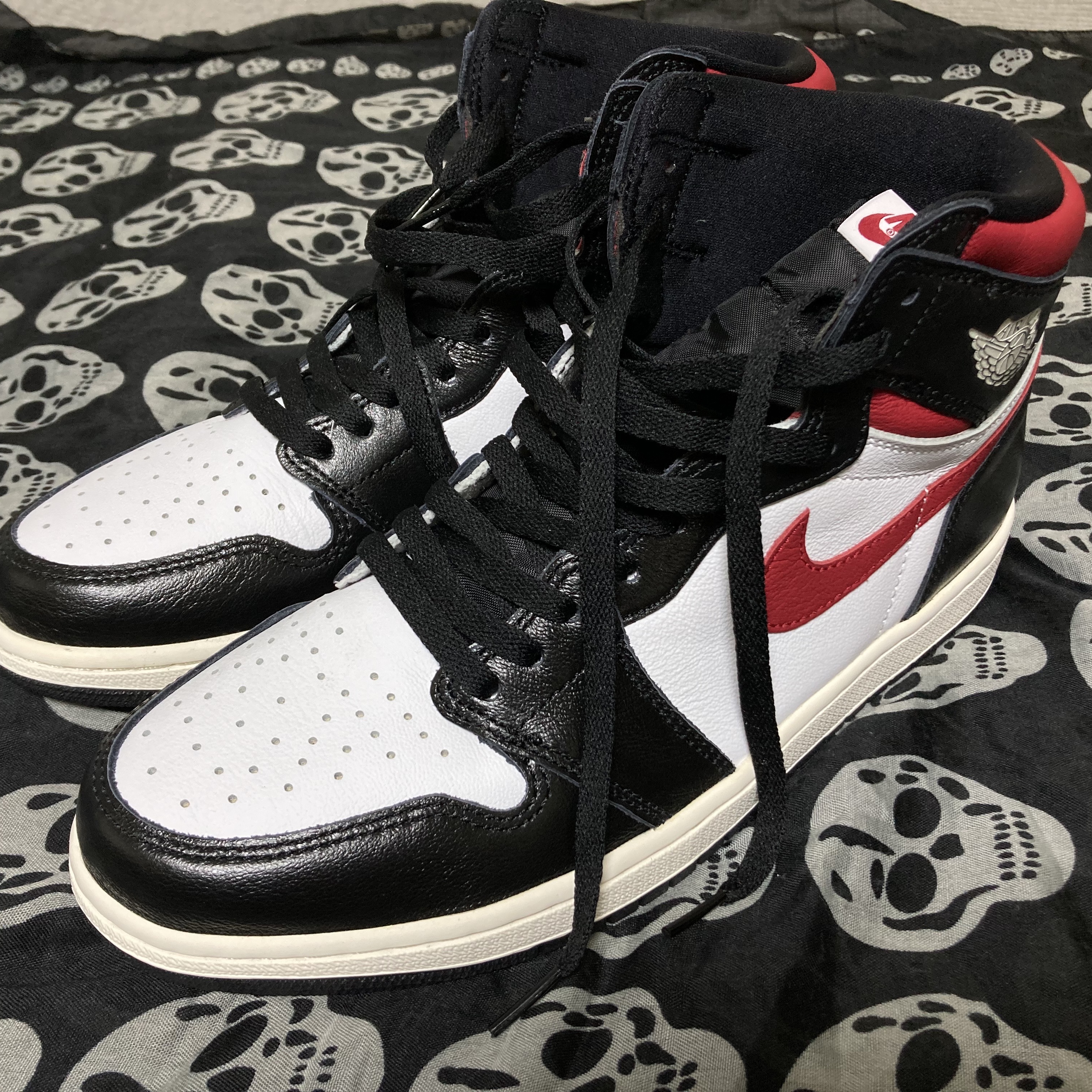 Jordan 1 Retro High OG Gym Red 착용 스타일 - 1