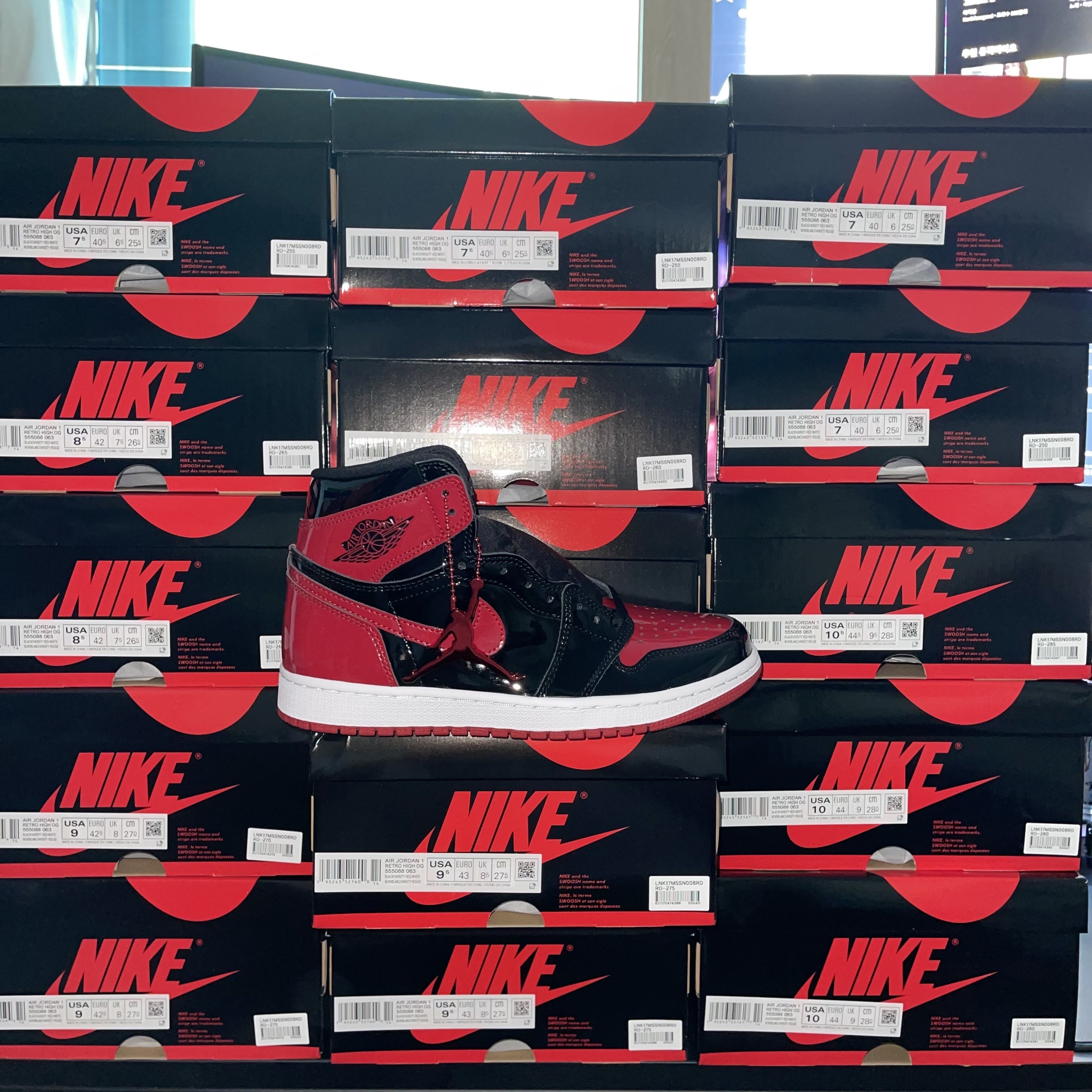 Jordan 1 Retro High OG Patent Bred 착용 스타일