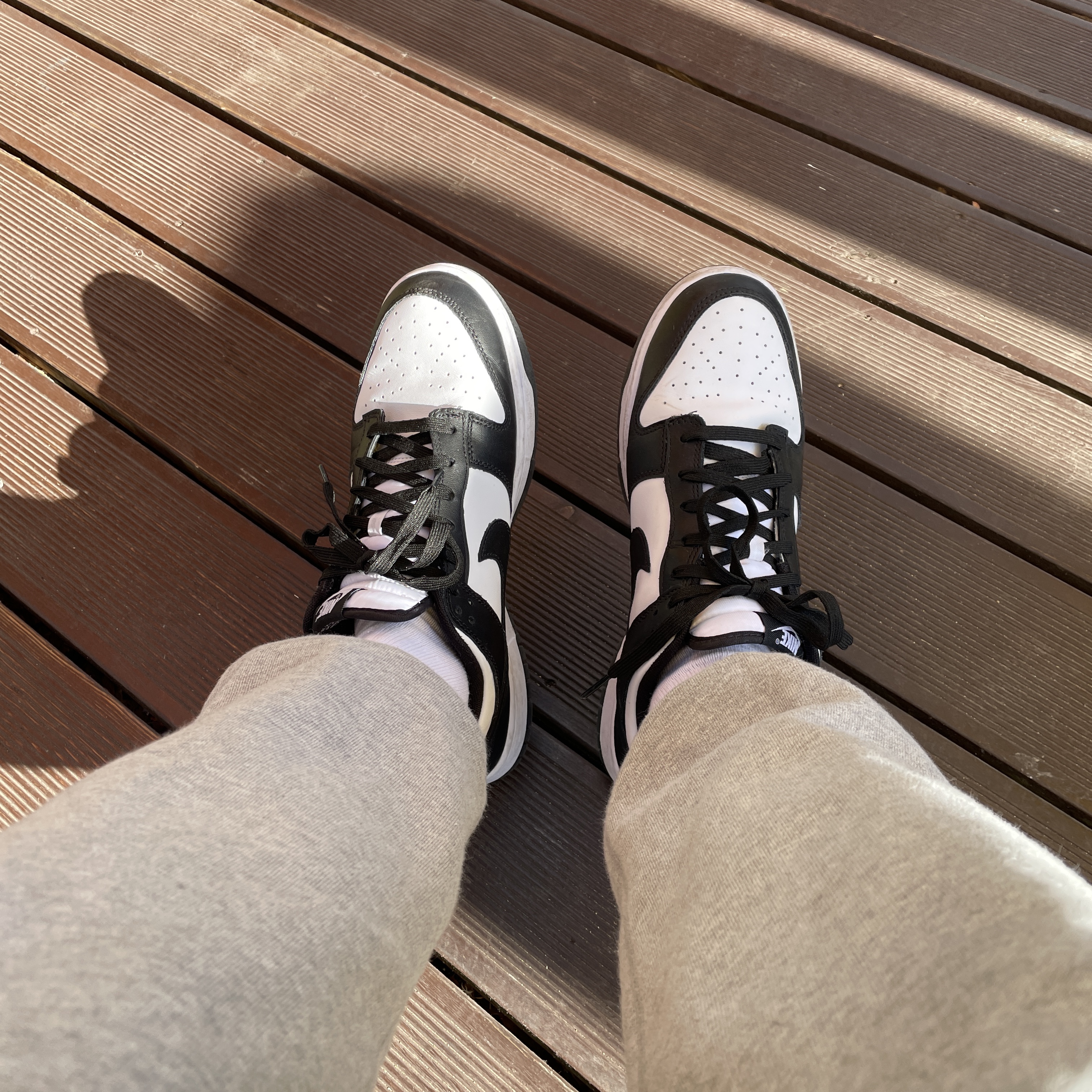 Nike Dunk Low Retro Black 착용 스타일