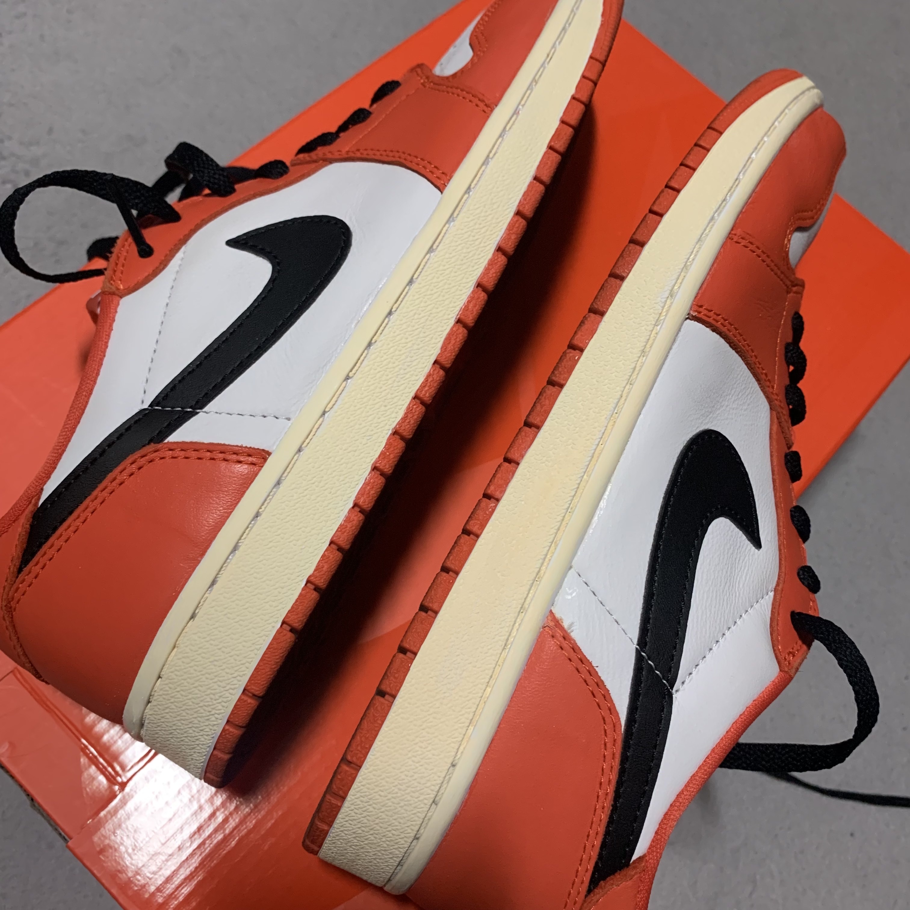 Jordan 1 Low OG Starfish 착용 스타일 - 1