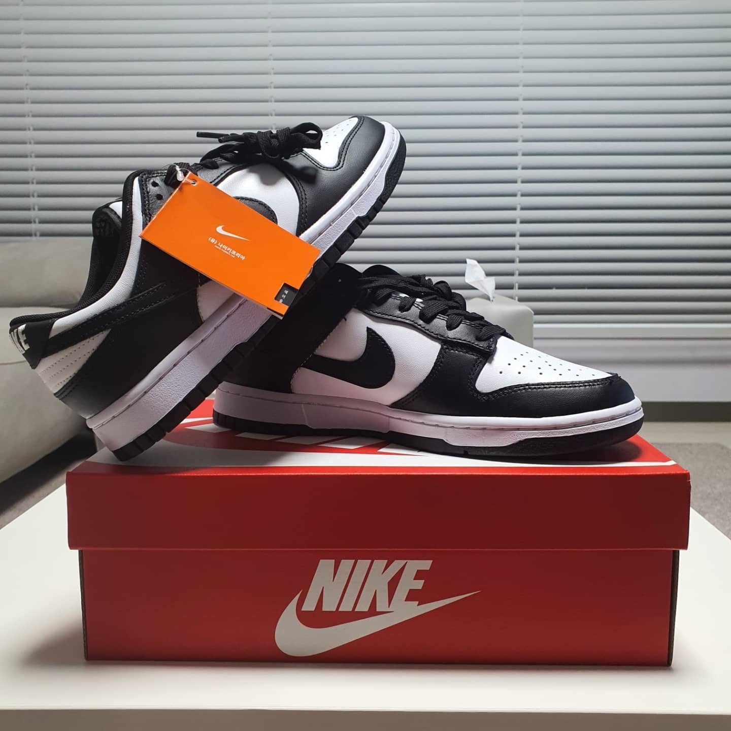 Nike Dunk Low Retro Black 착용 스타일