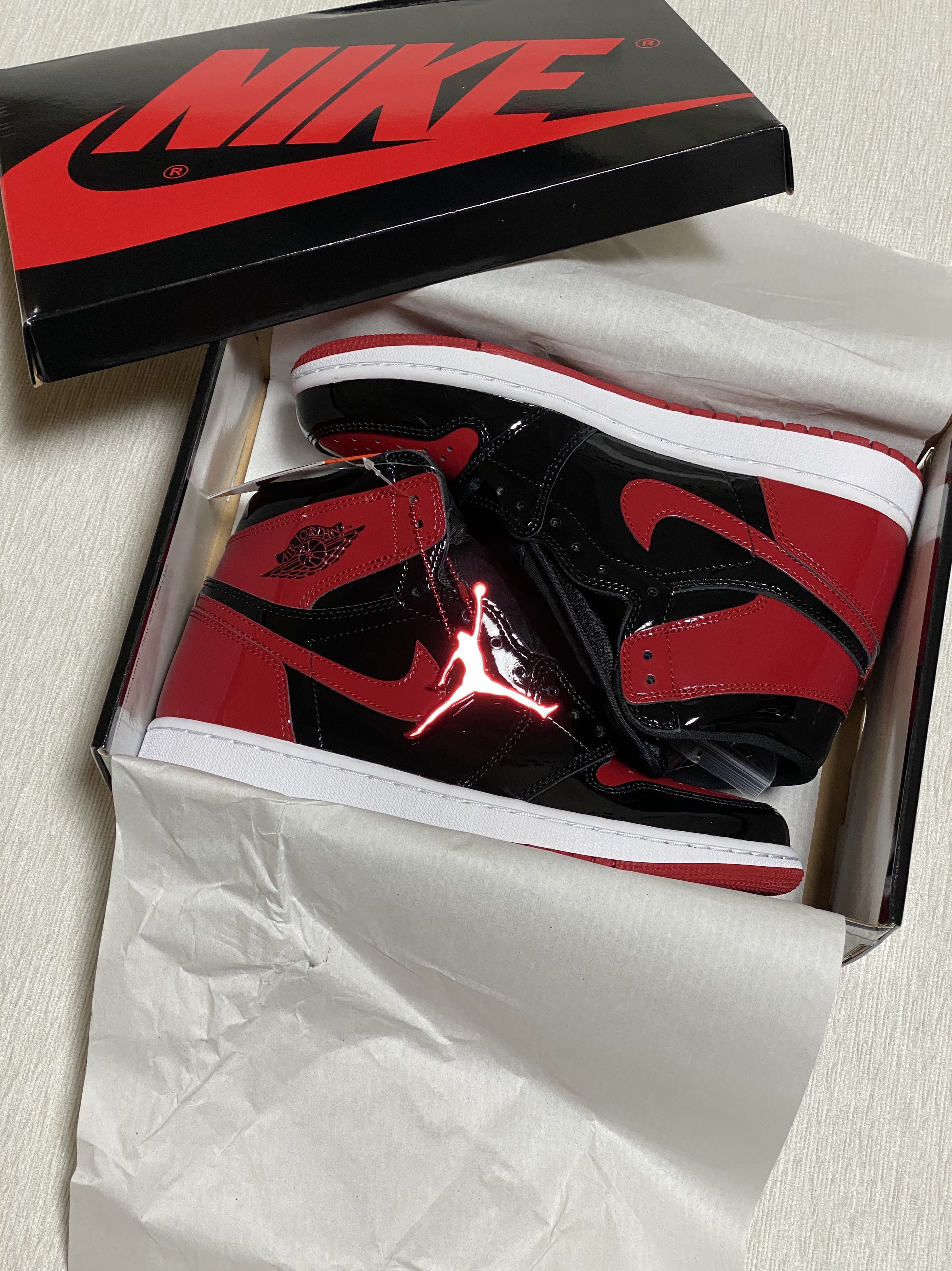 Jordan 1 Retro High OG Patent Bred 착용 스타일