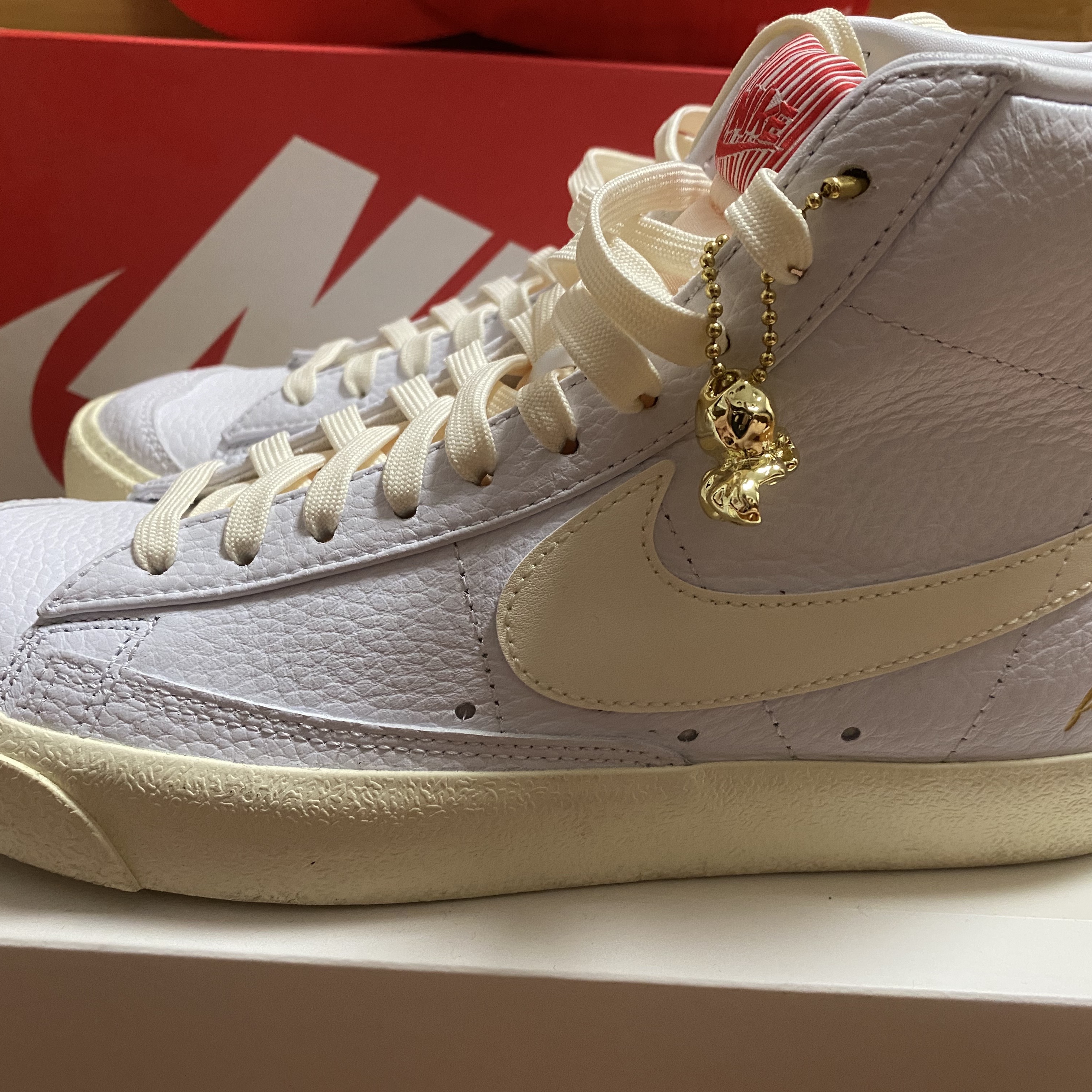 Nike Blazer Mid '77 Vintage Popcorn 착용 스타일 - 1