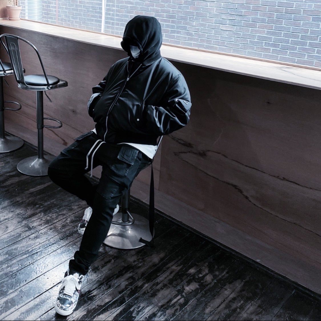 Nike x Peaceminusone Air Force 1 Low Para-Noise, Prada Re-Nylon Bomber Jacket Black 착용 스타일 - 1