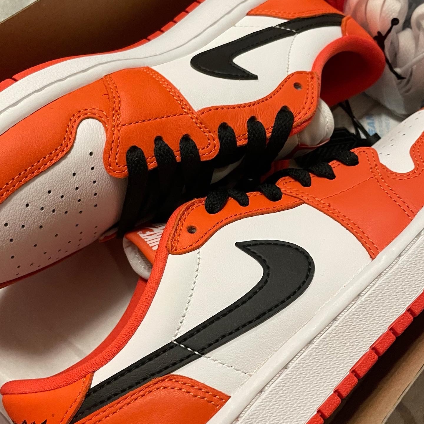 (W) Jordan 1 Low OG Starfish 착용 스타일 - 3