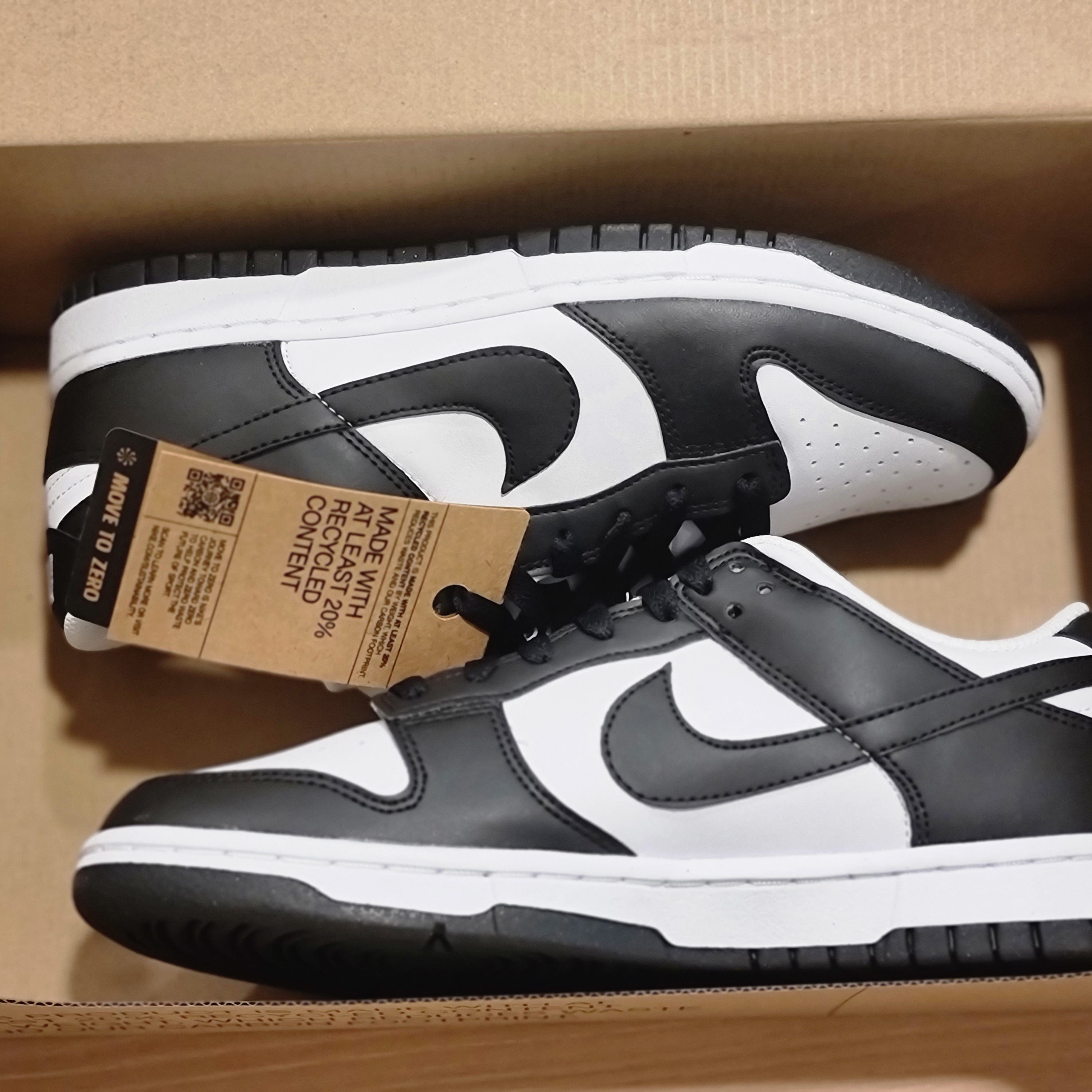 (W) Nike Dunk Low Next Nature Black 착용 스타일 - 2