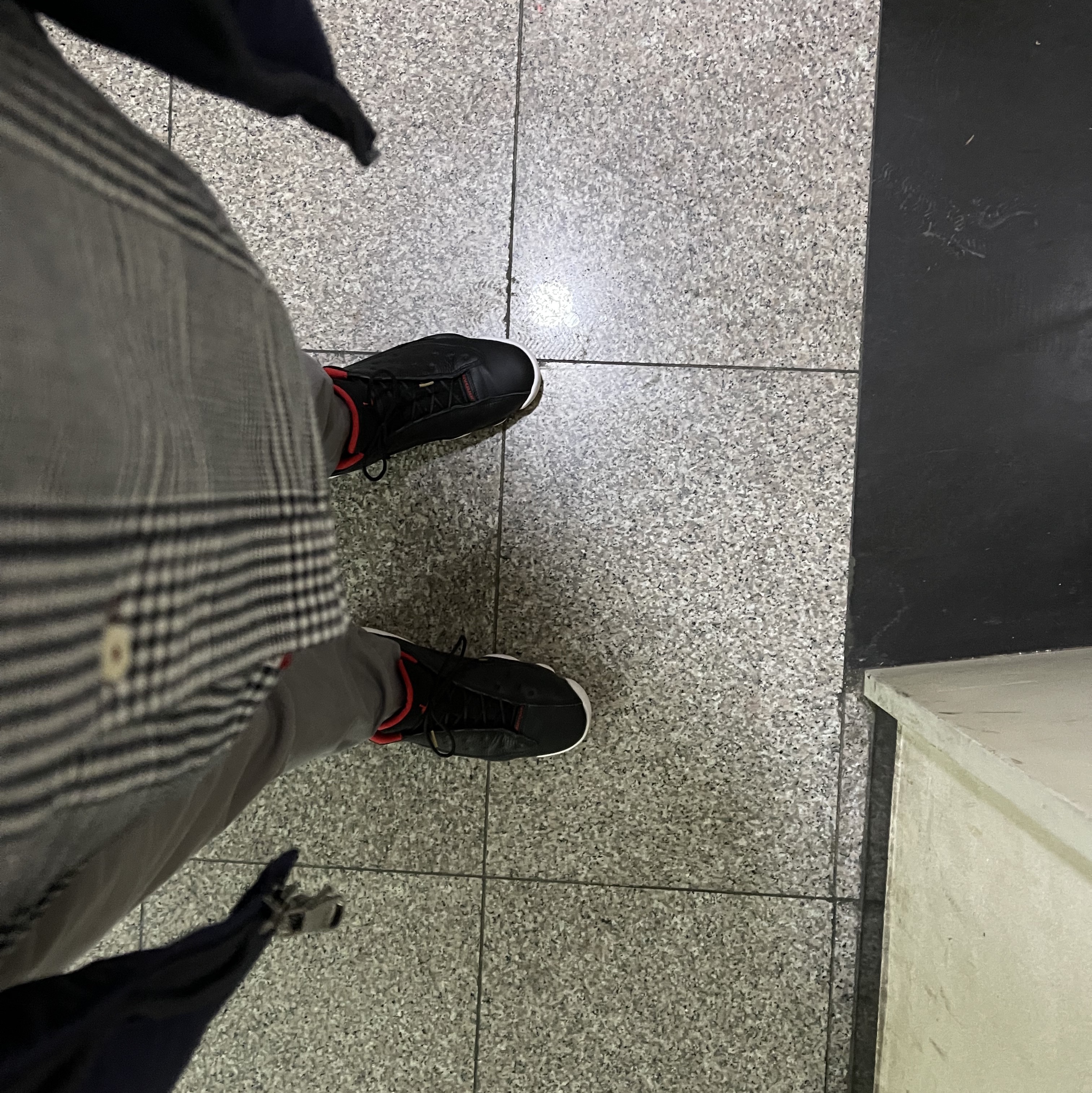 Jordan 13 Retro Low Bred 착용 스타일 - 2