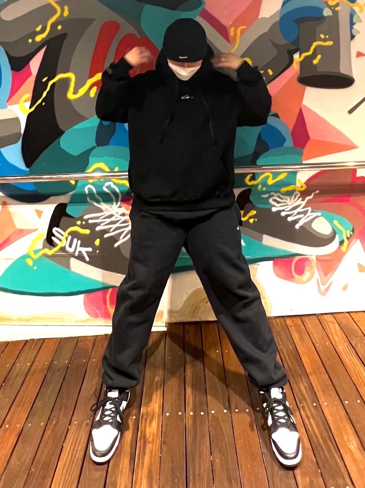 Nike Dunk Low Retro Black 착용 스타일 - 2
