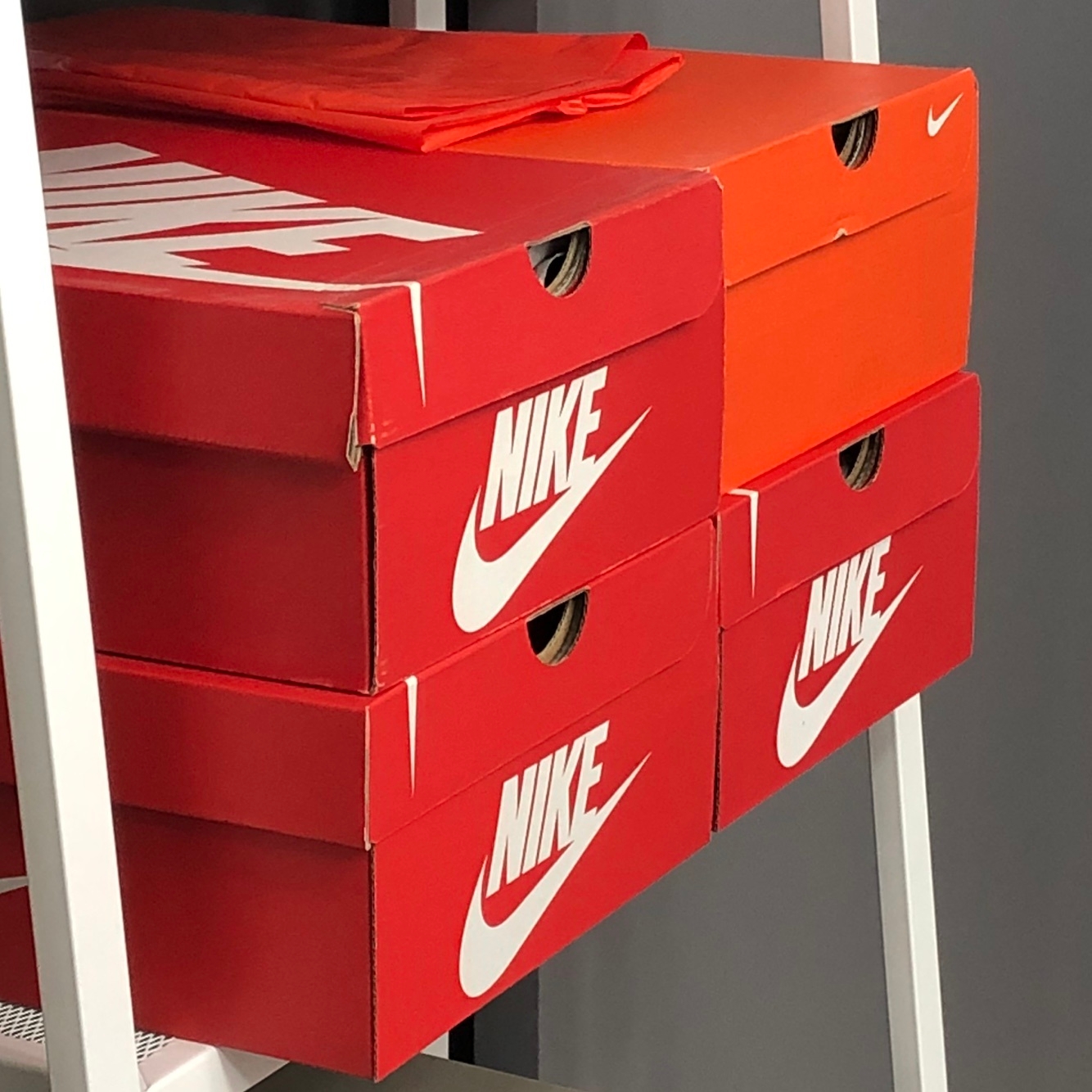Nike Dunk Low Retro Black, Nike Dunk High Retro Championship White 착용 스타일 - 4