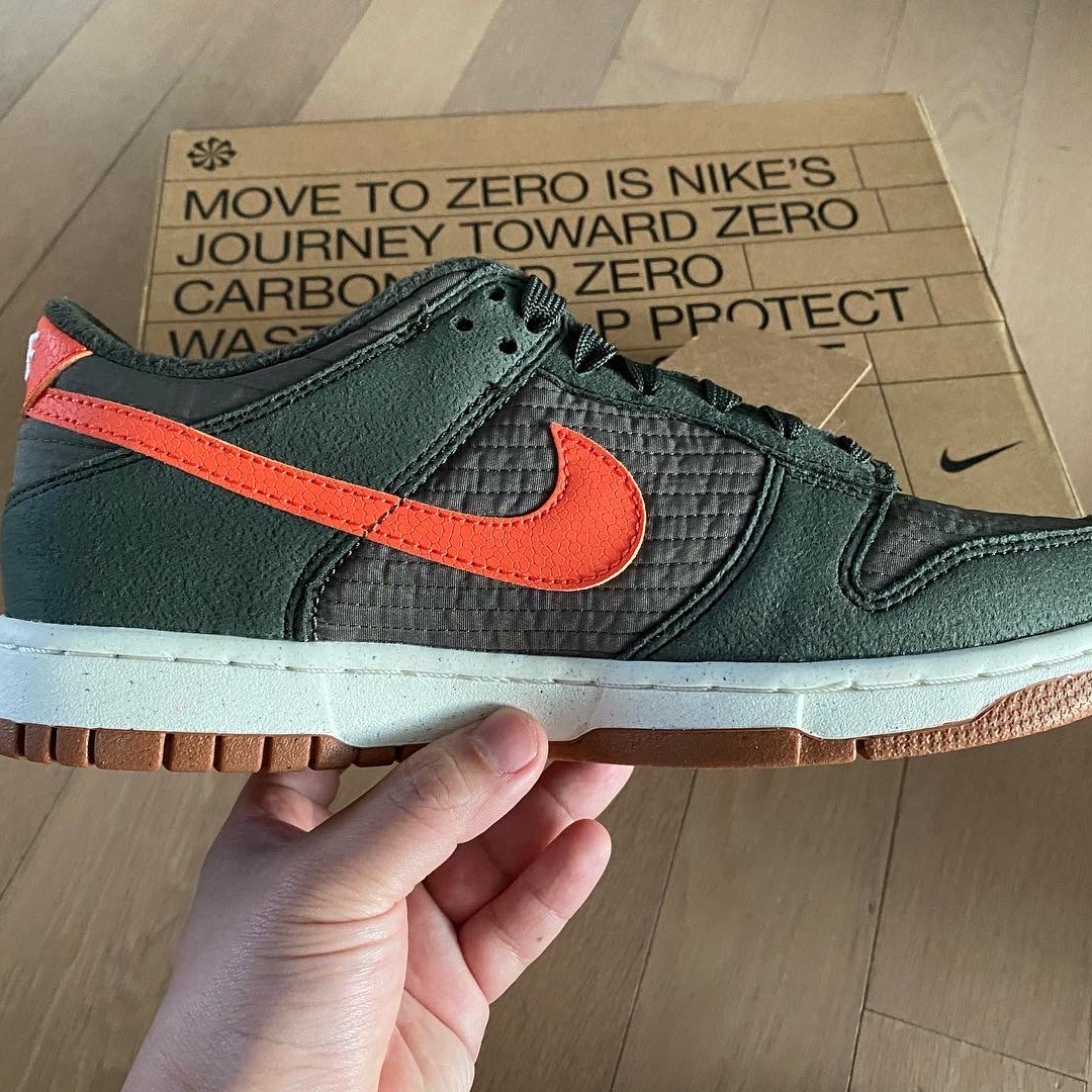 (GS) Nike Dunk Low SE Next Nature Sequoia Olive 착용 스타일 - 1