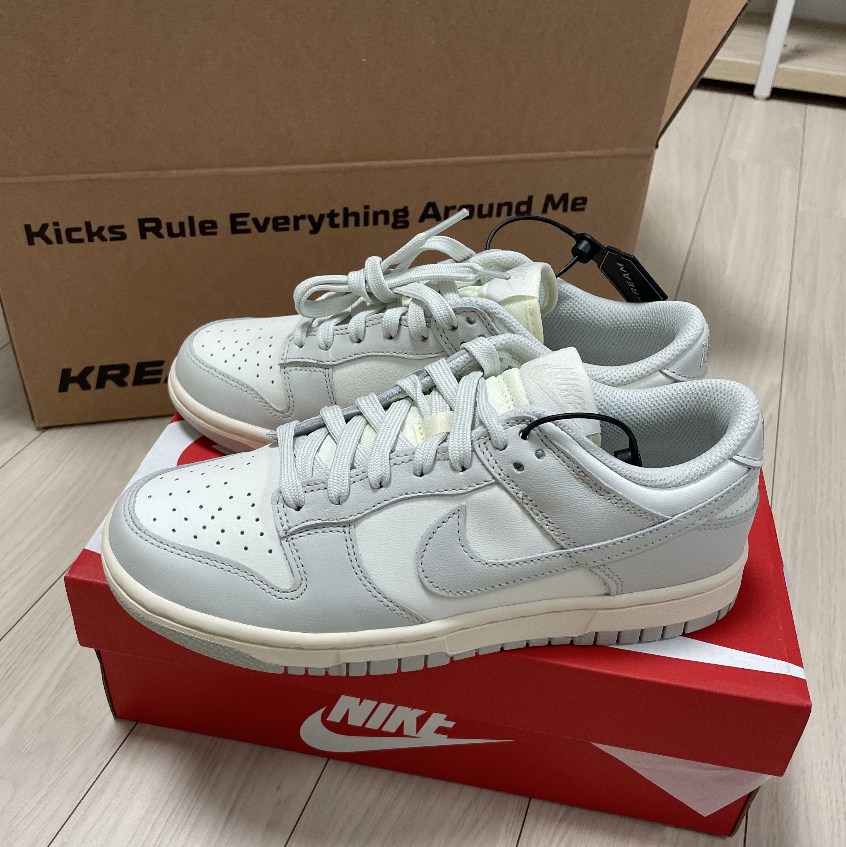 (W) Nike Dunk Low Light Bone 착용 스타일