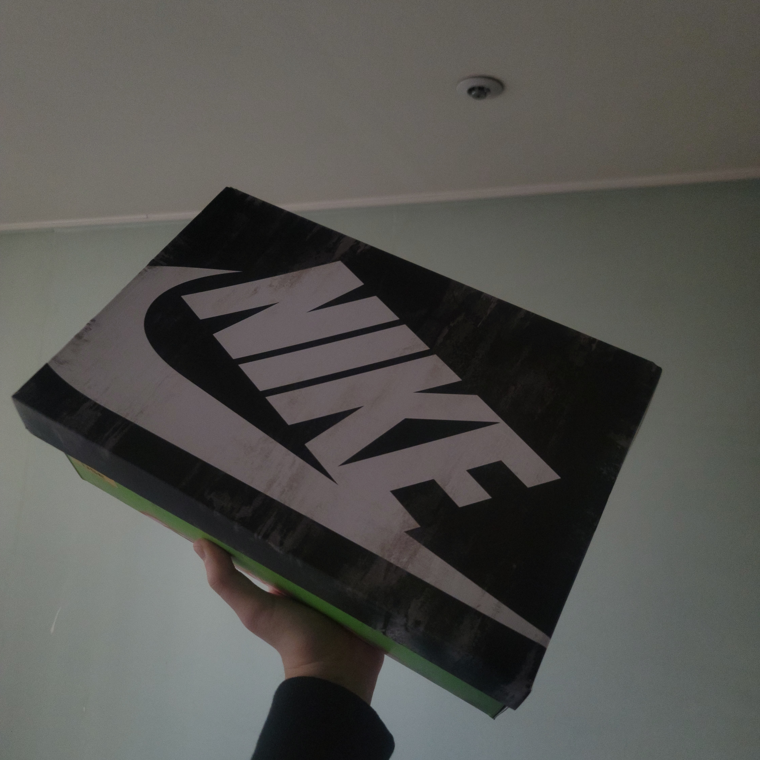 Nike x Readymade Blazer Mid White 착용 스타일 - 2