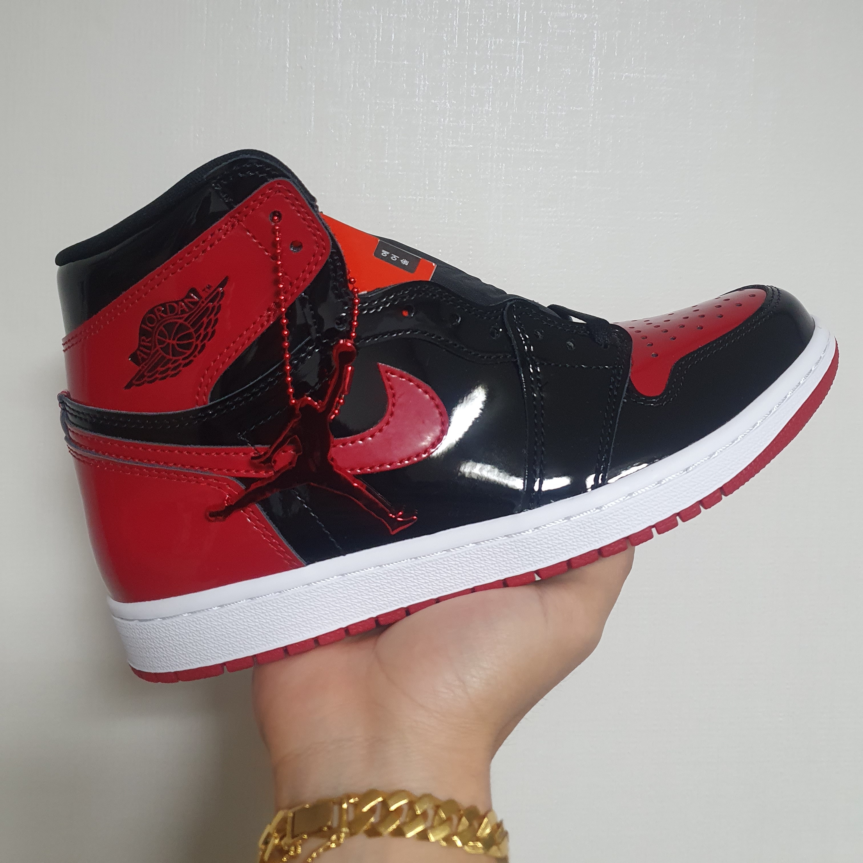 Jordan 1 Retro High OG Patent Bred 착용 스타일