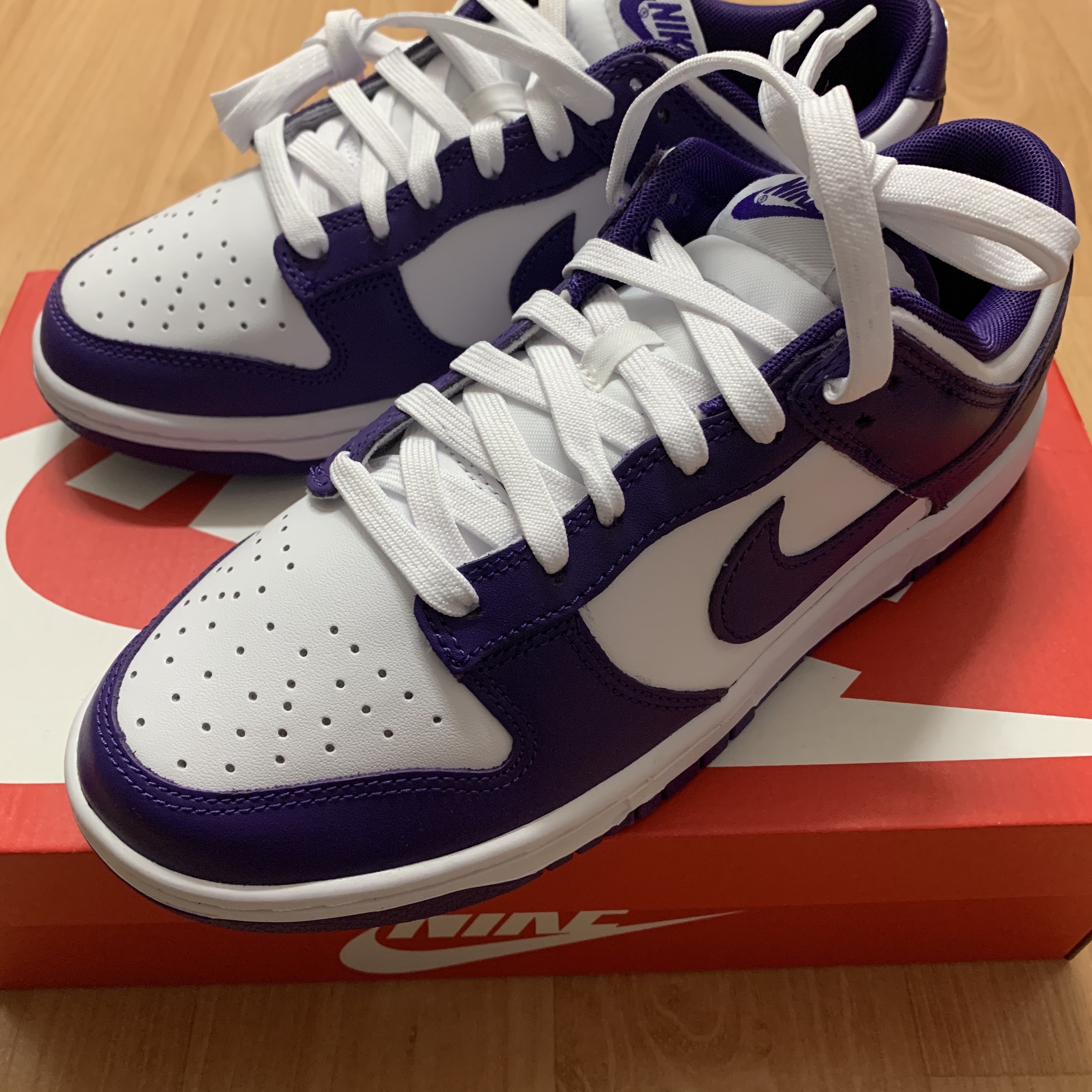 Nike Dunk Low Retro Championship Court Purple 착용 스타일 - 3
