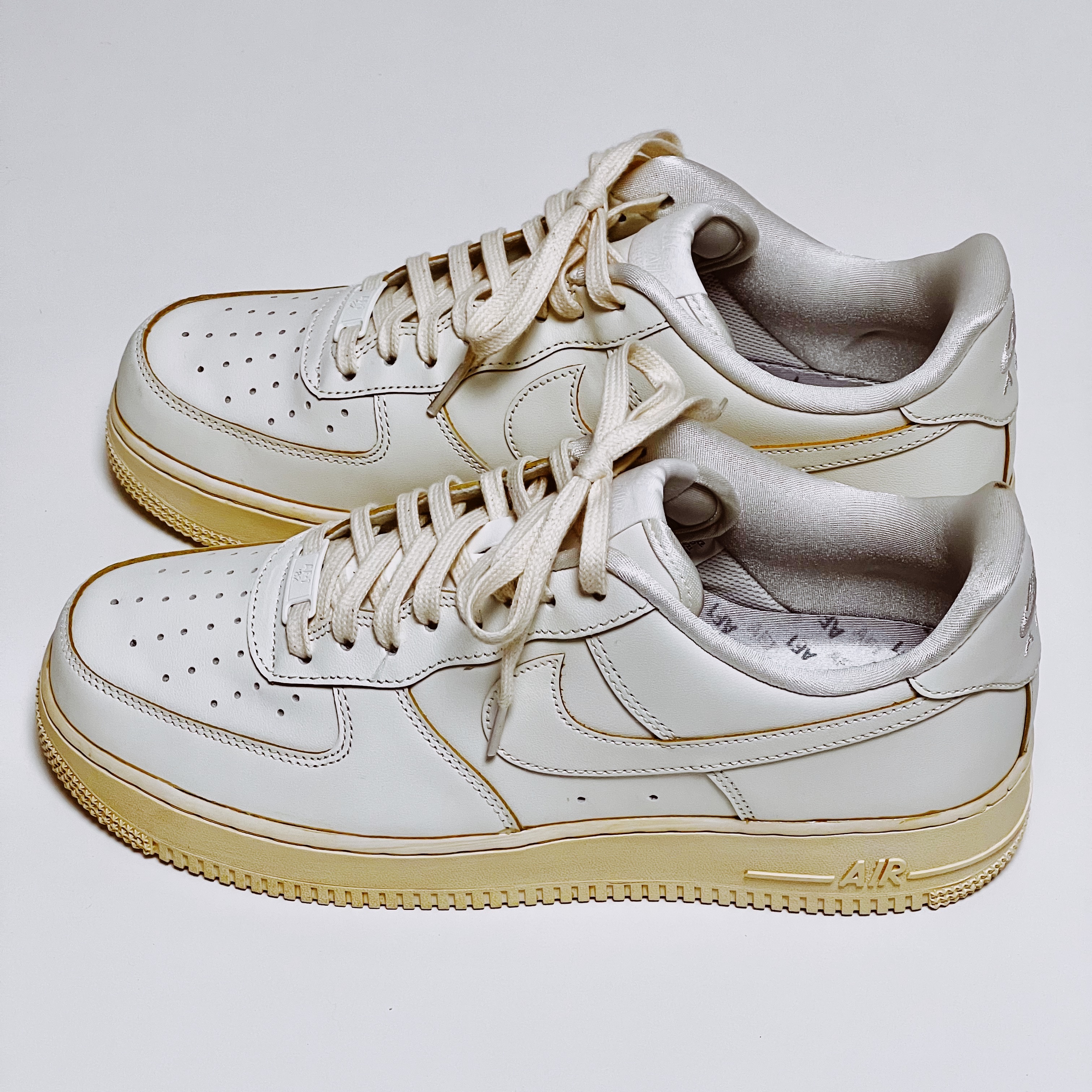 Nike Air Force 1 '07 LV8 Timeless Classic 착용 스타일 - 2