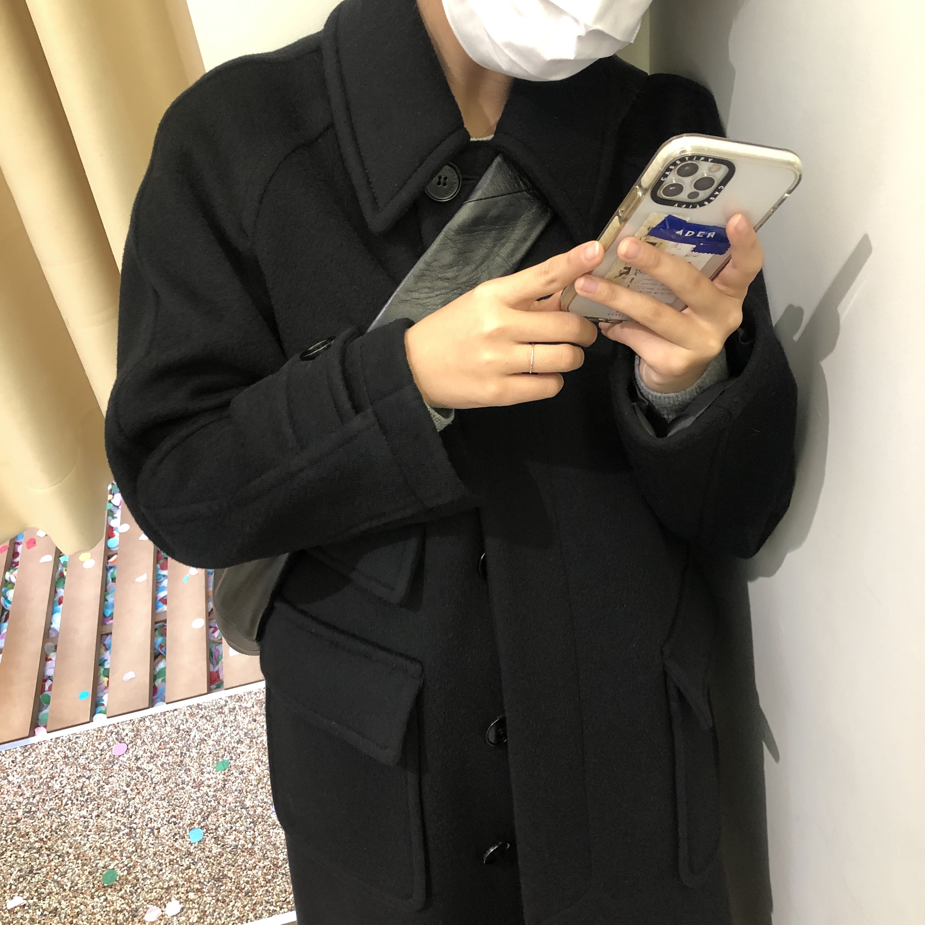 Casetify x Ader Error Sketch Impact iPhone Case, Lemaire Small Croissant Bag Soft Nappa Leather Black 착용 스타일